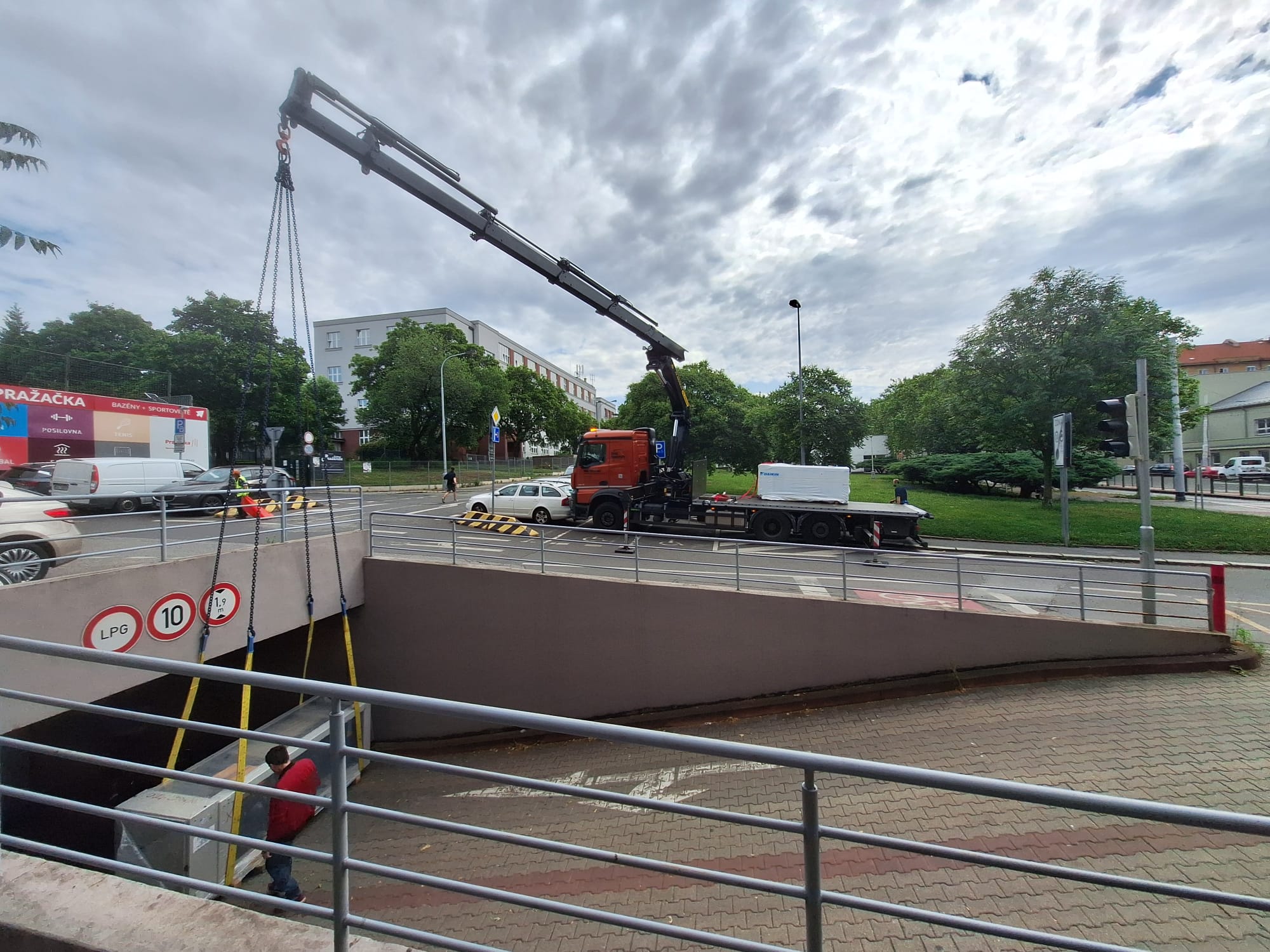 Ruka Transport - Autodoprava s hydraulickou rukou foto 4