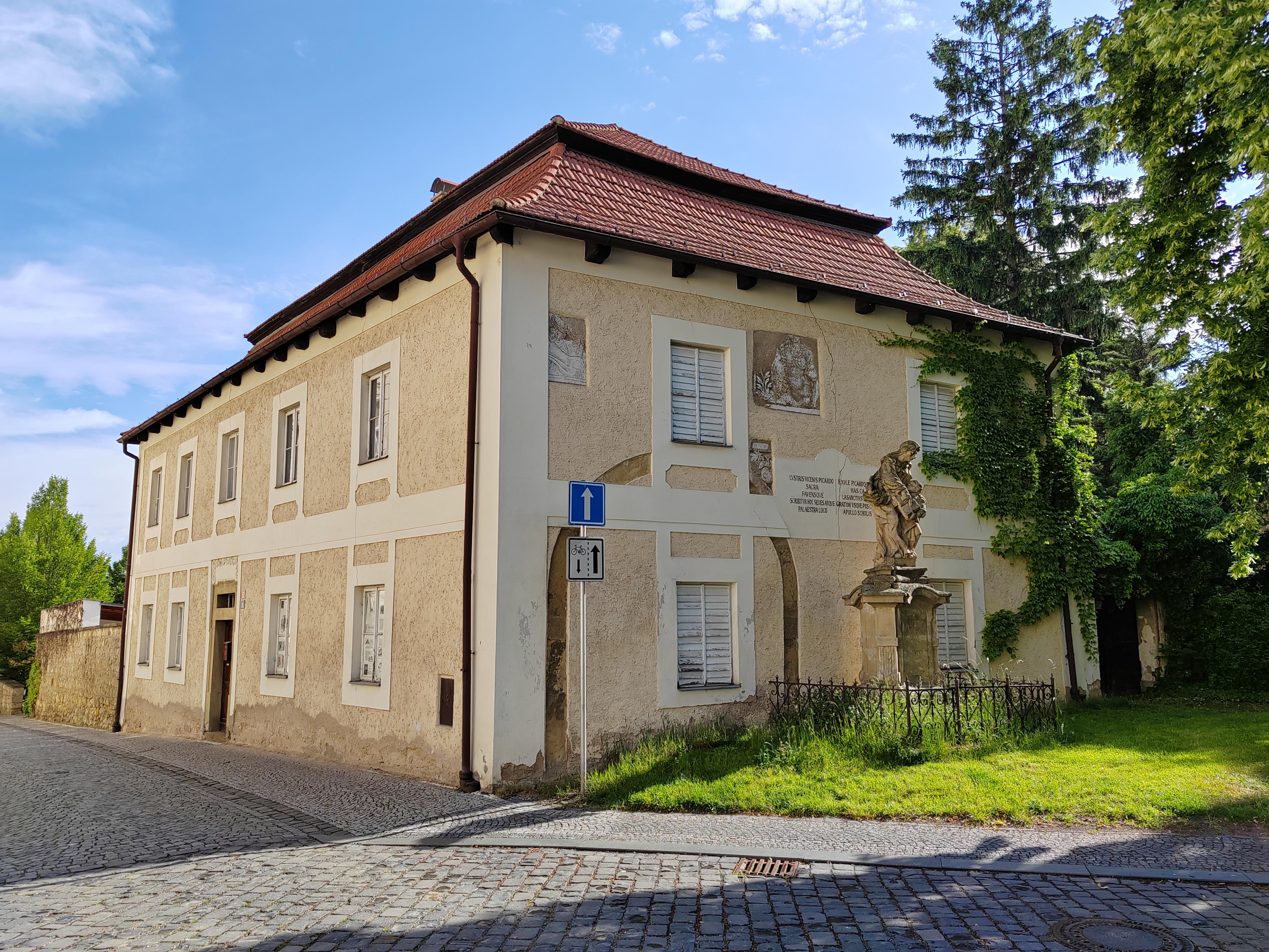 Základní umělecká škola Karmel, v.o.s. foto 3