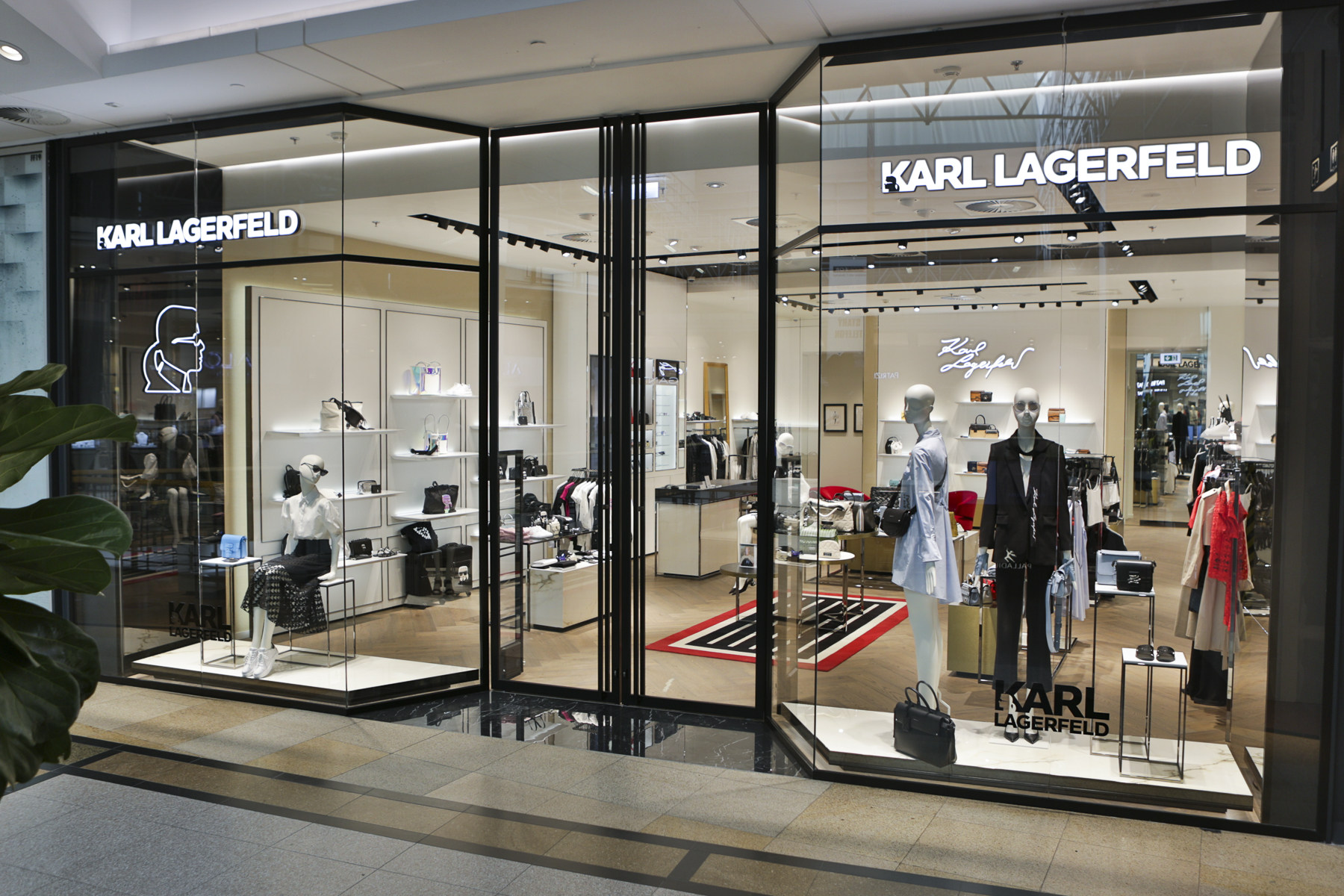 KARL LAGERFELD