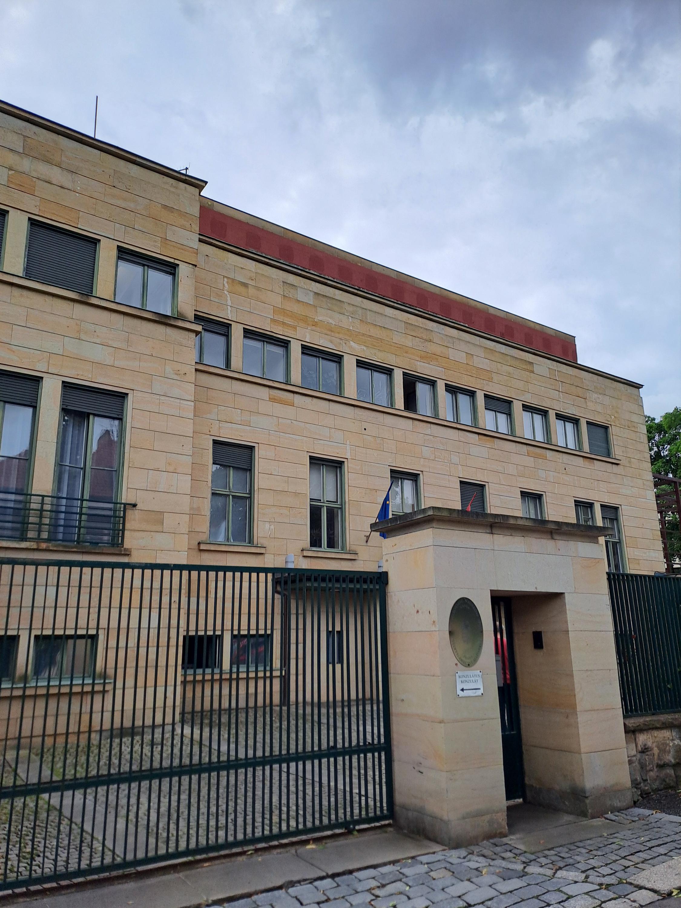 Maďarsko - Velvyslanectví Maďarské republiky foto 3