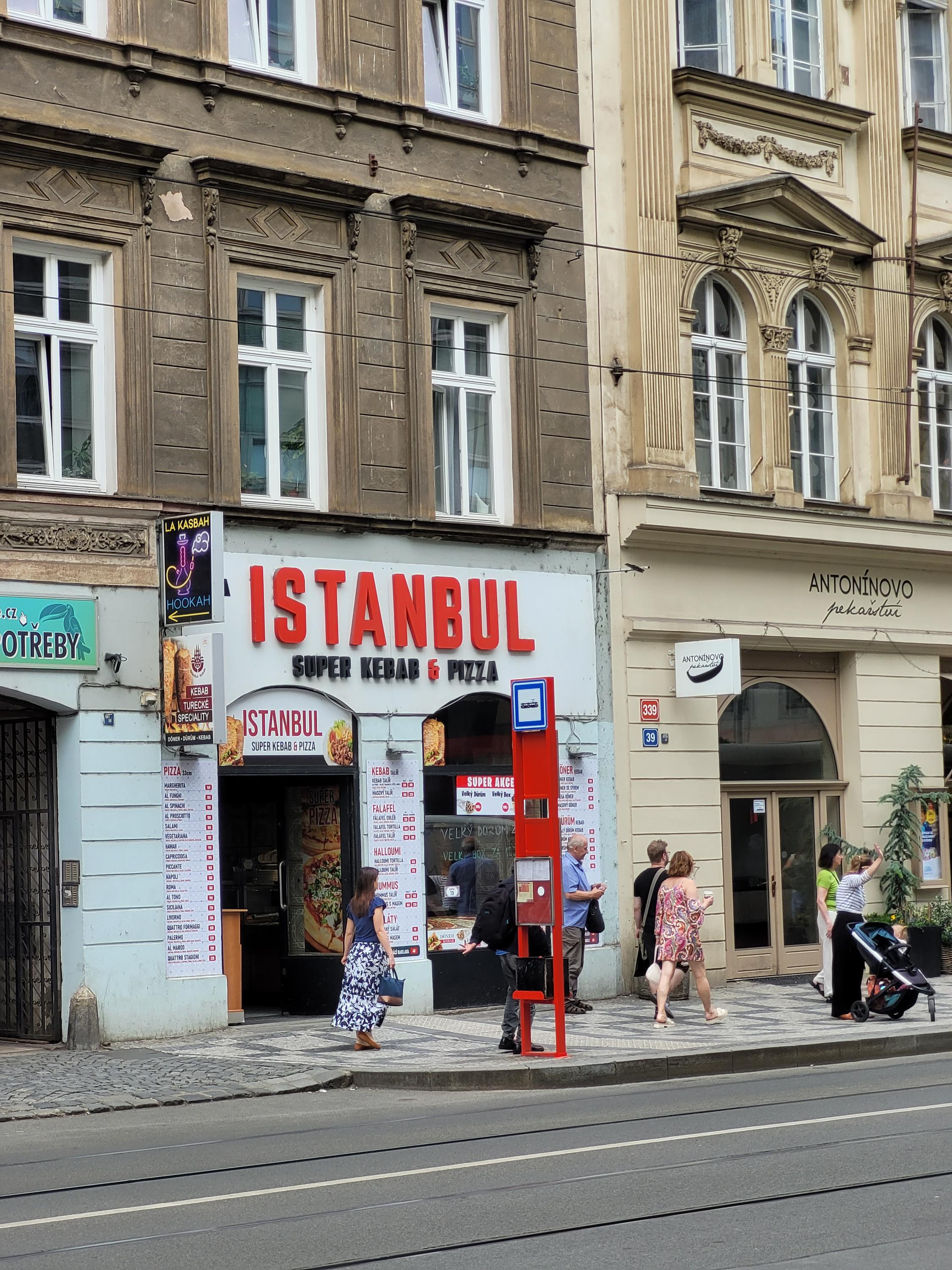 Istanbul super kebab pizza foto 2