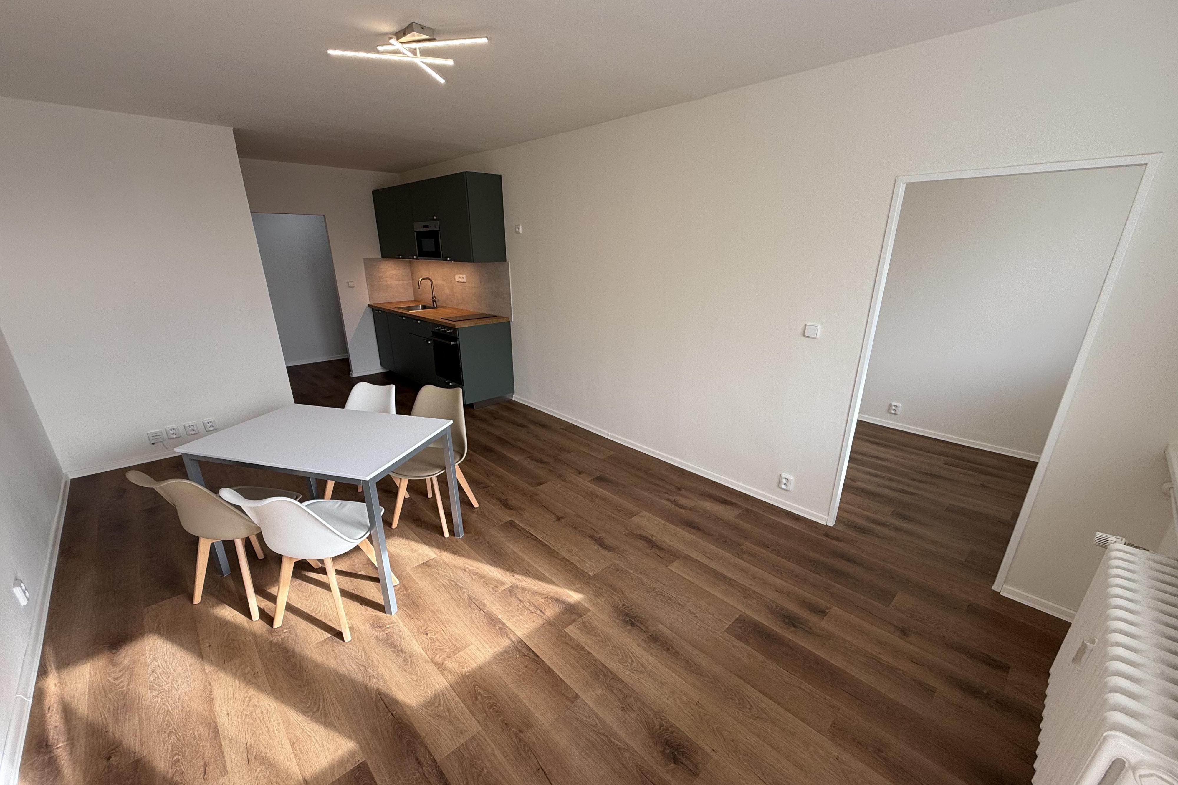 Pokládka podlahové krytiny