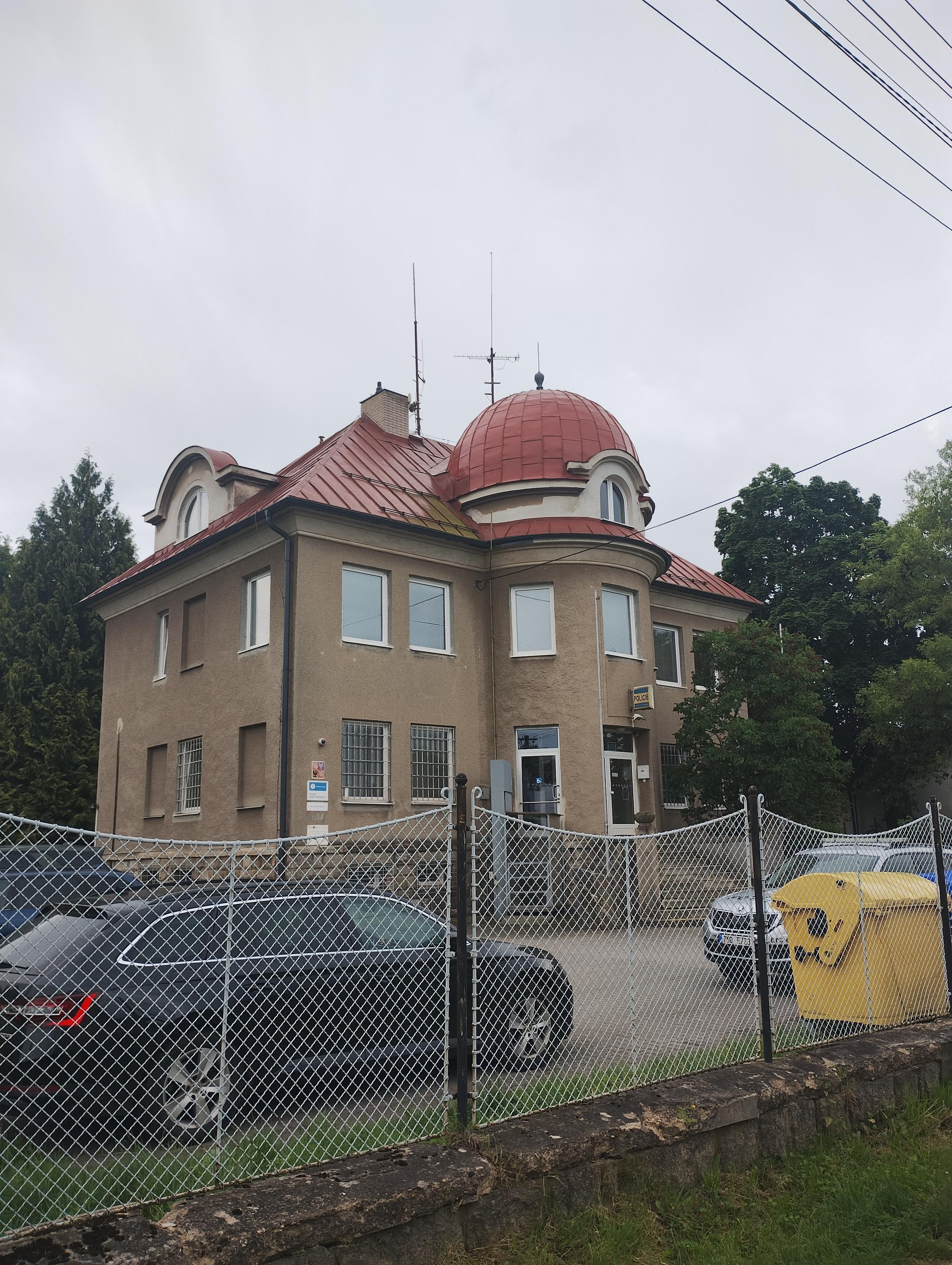 Policie ČR - Obvodní oddělení Zlaté Hory foto 2