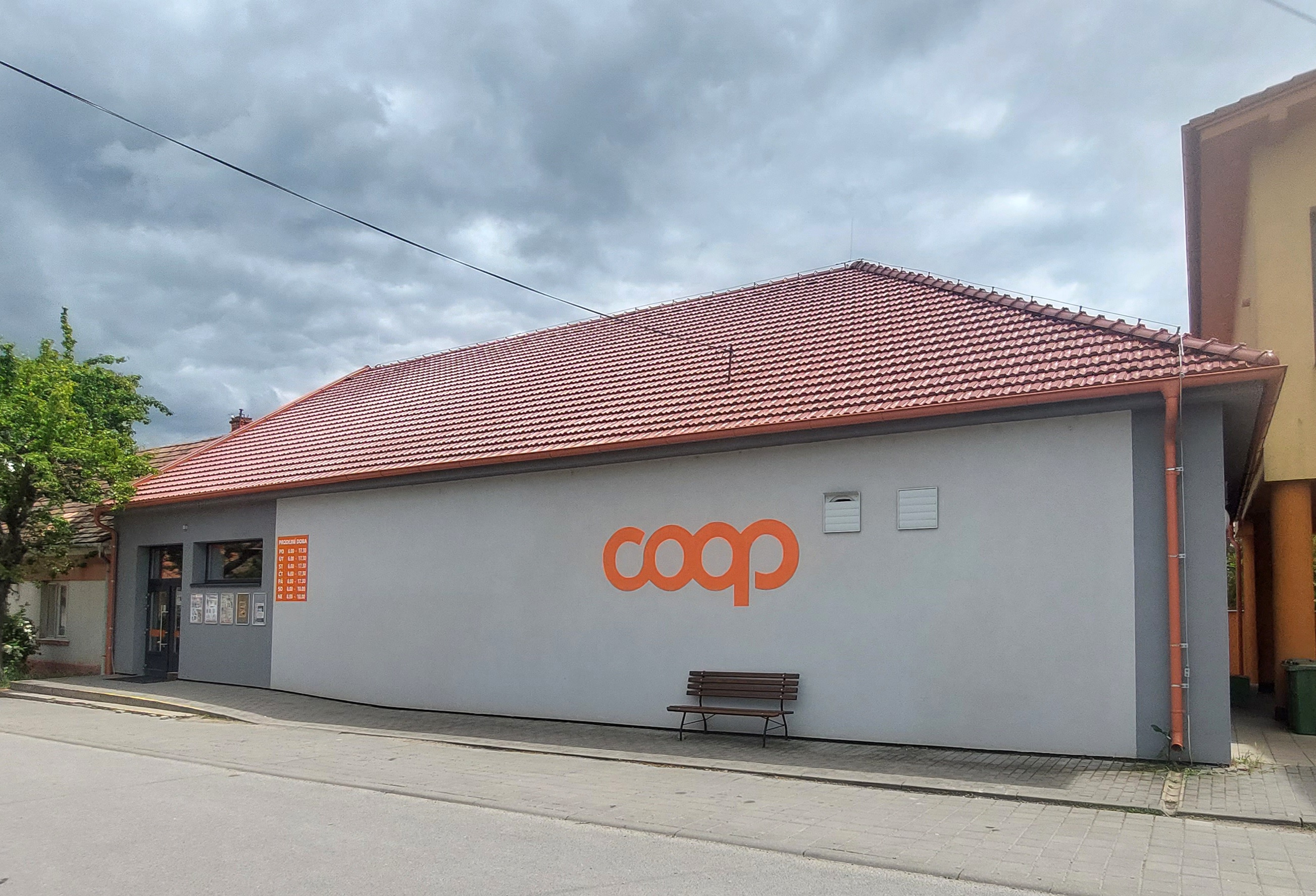 JEDNOTA, spotřební družstvo, Moravský Krumlov – COOP
