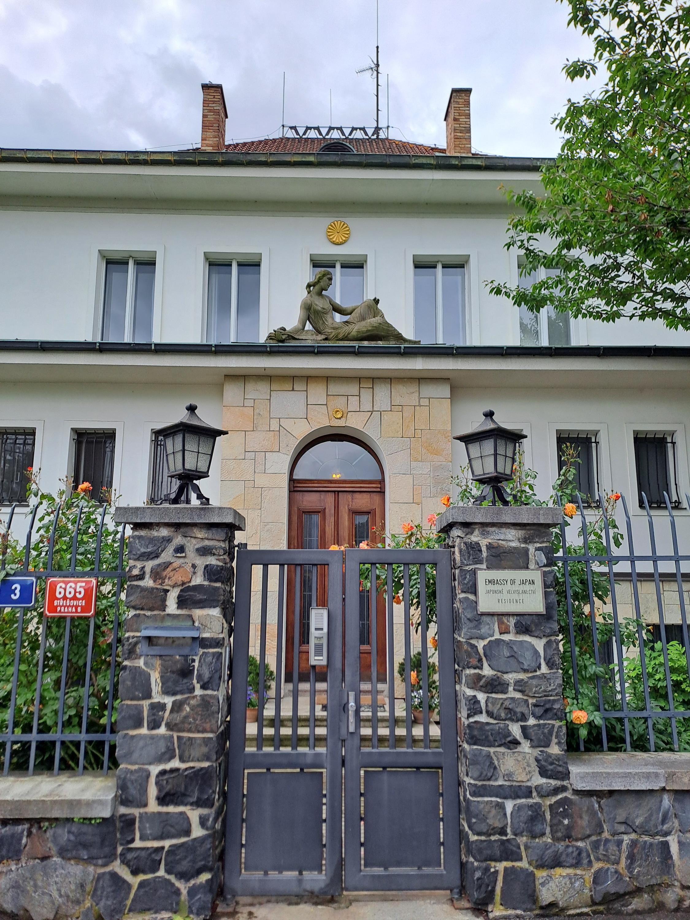 Velvyslanectví Japonska foto 3