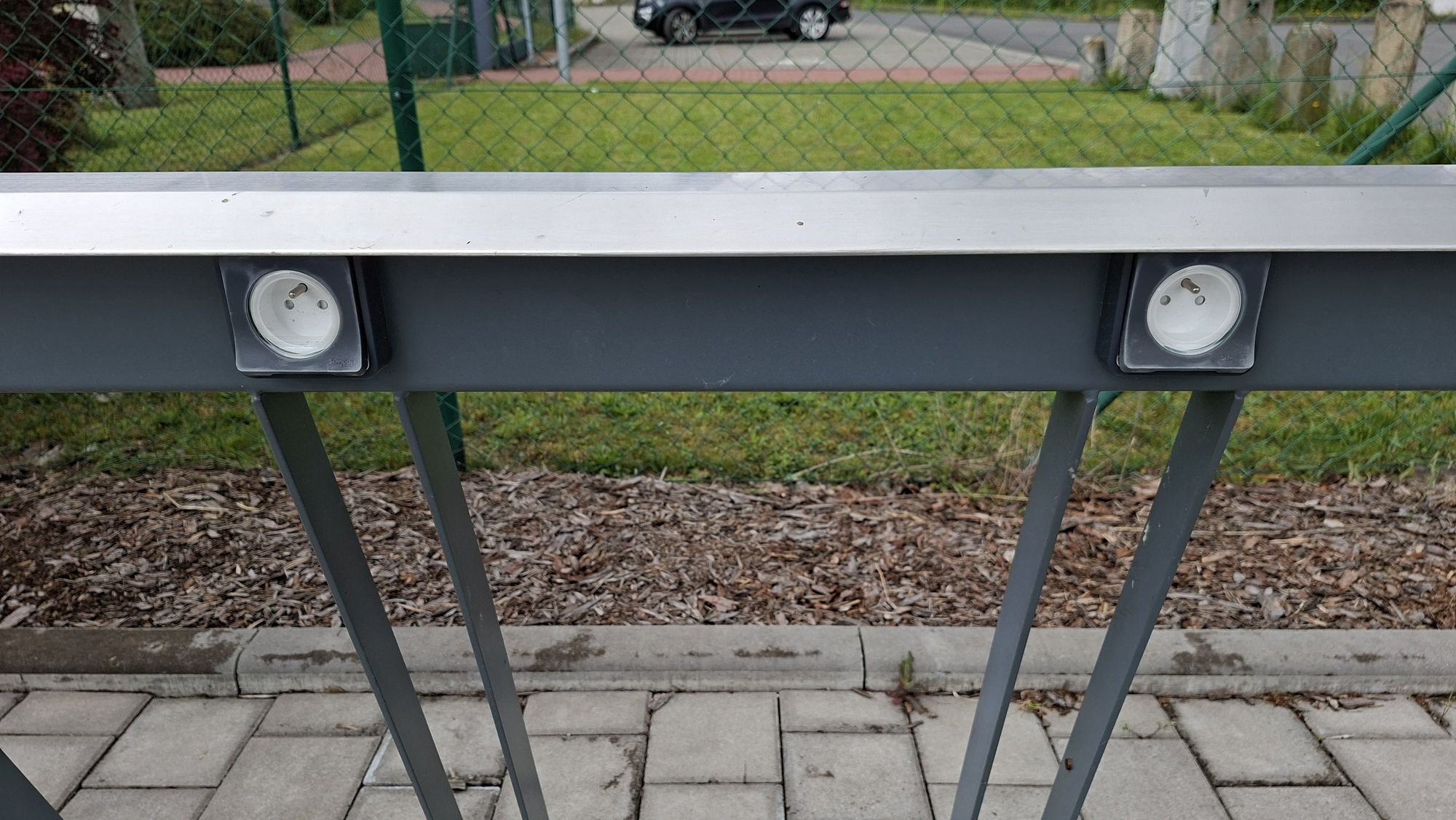 Nabíjecí stanice pro elektrokola foto 2