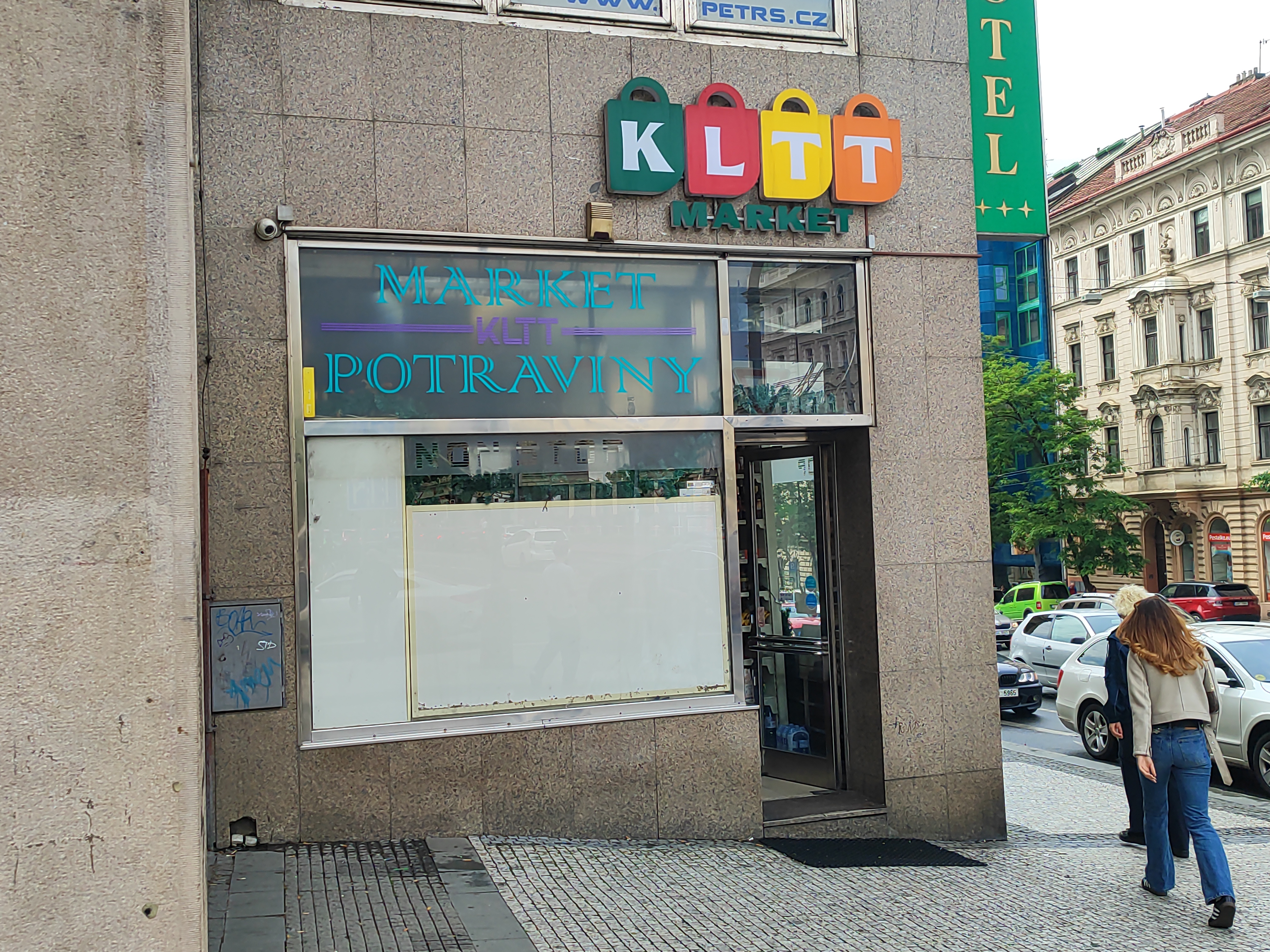 Potraviny Sokolská 486 foto 1