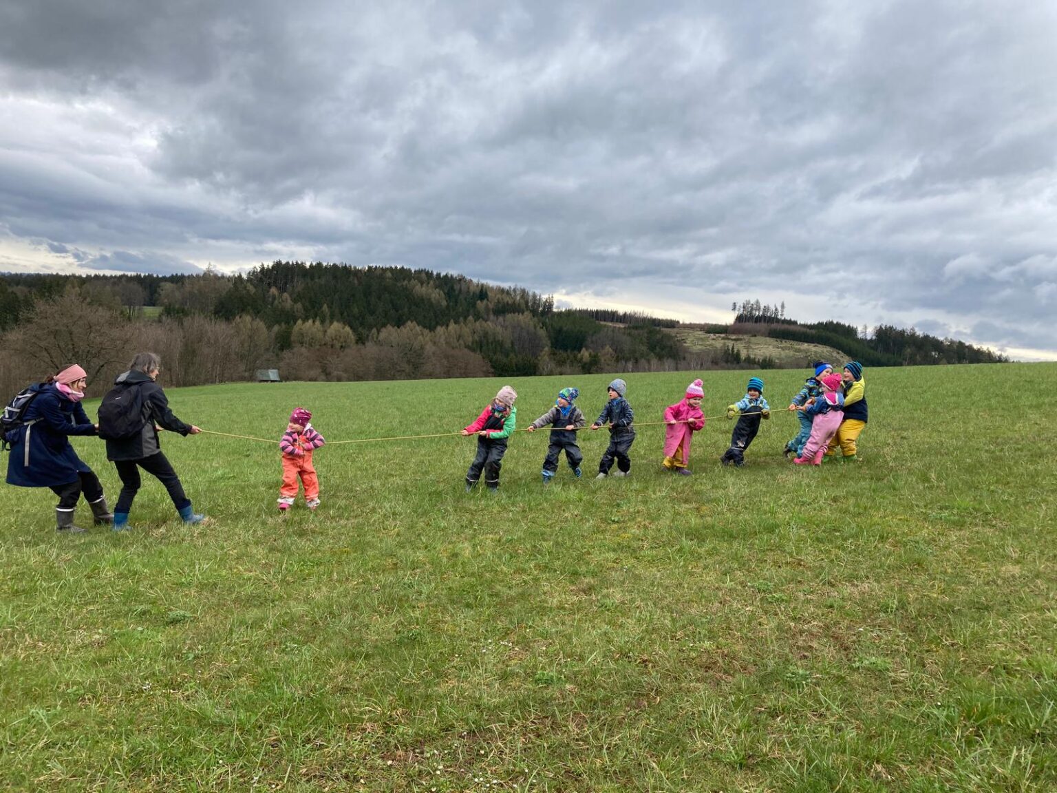 Dětský lesní klub HraLES foto 5