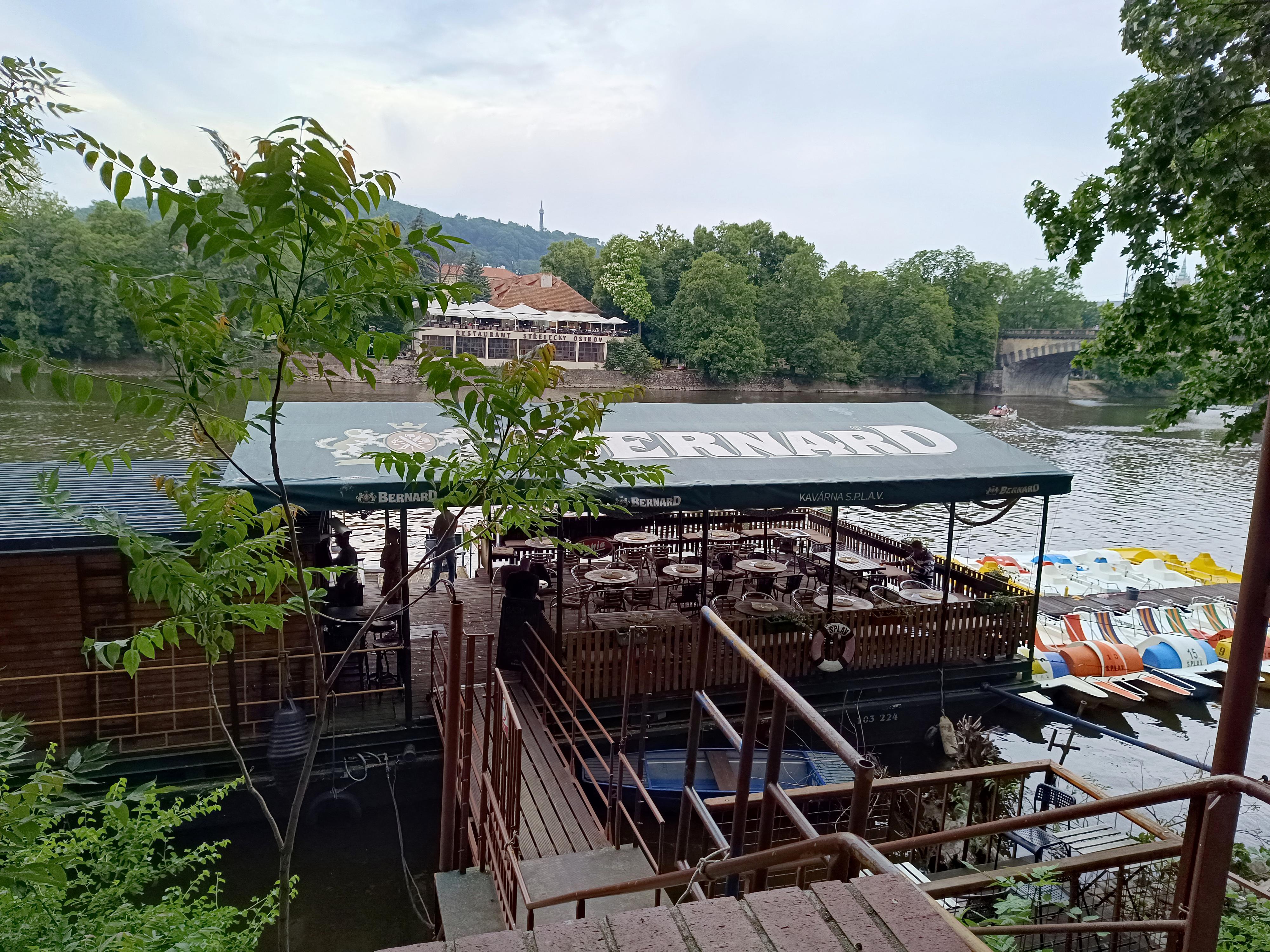 Půjčovna lodiček a šlapadel Slovanka foto 6