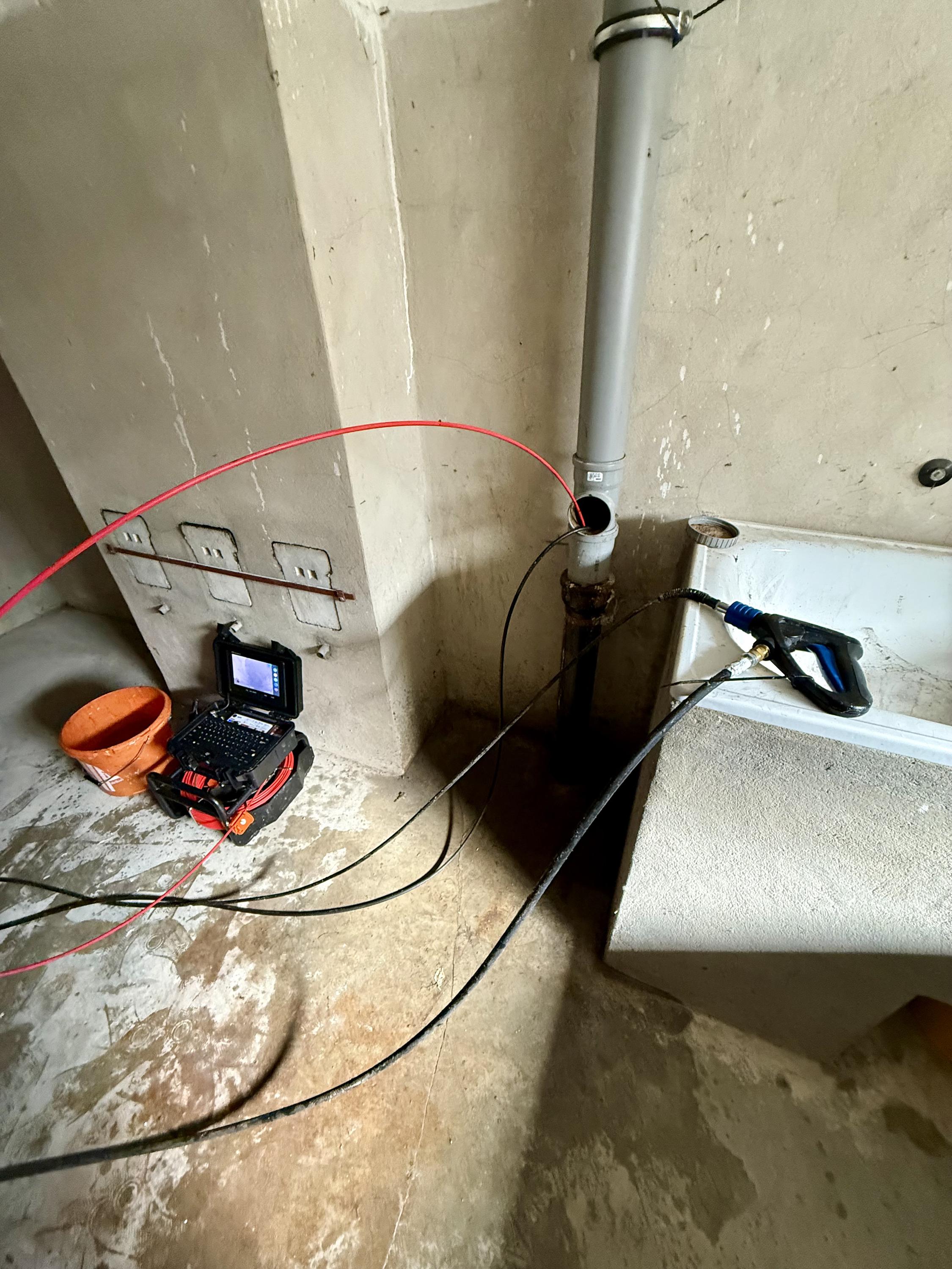 Čištění odpadů a kanalizace Luňák foto 3