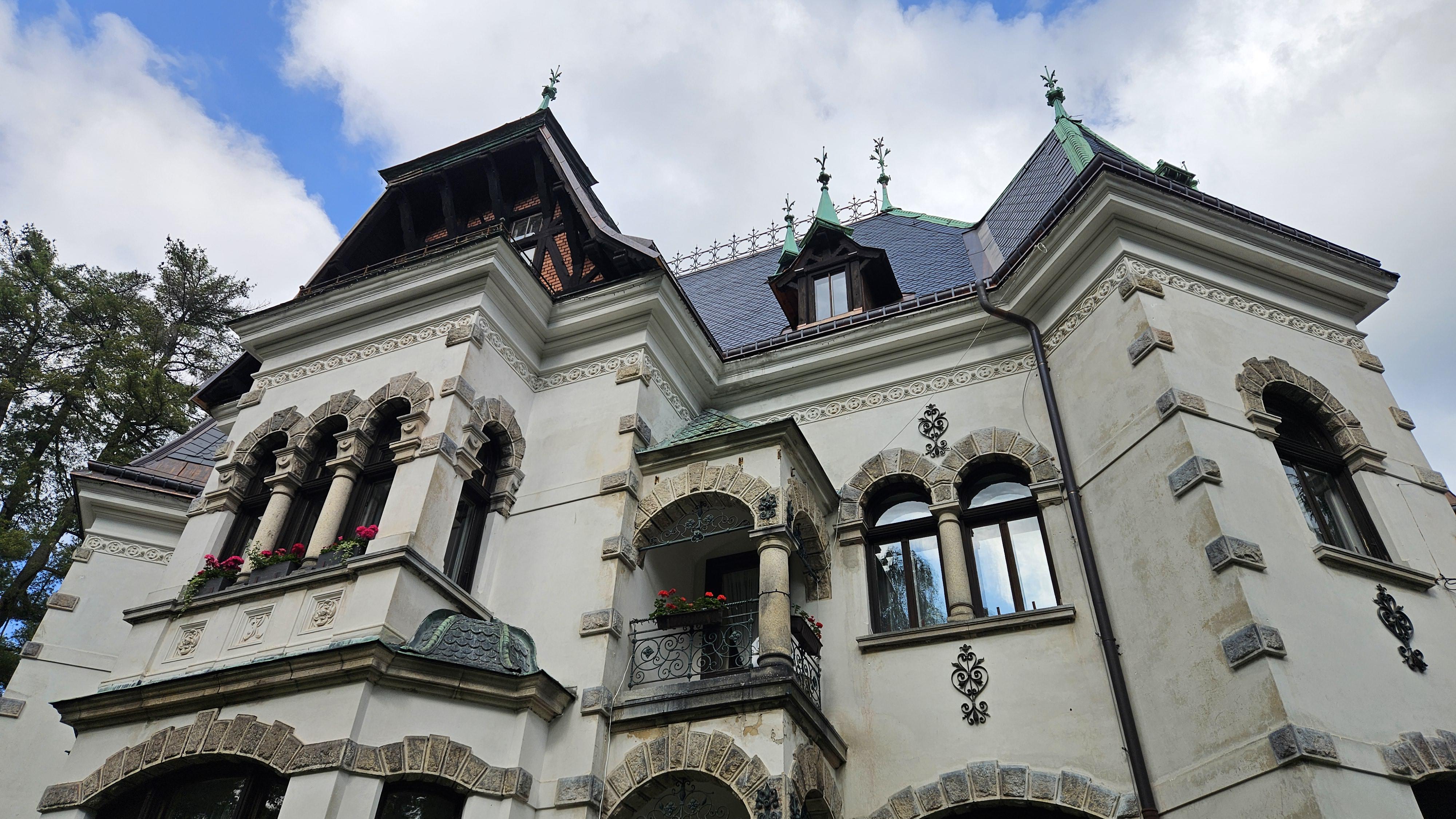 Kulturní a informační středisko Riedelova vila Desná foto 6