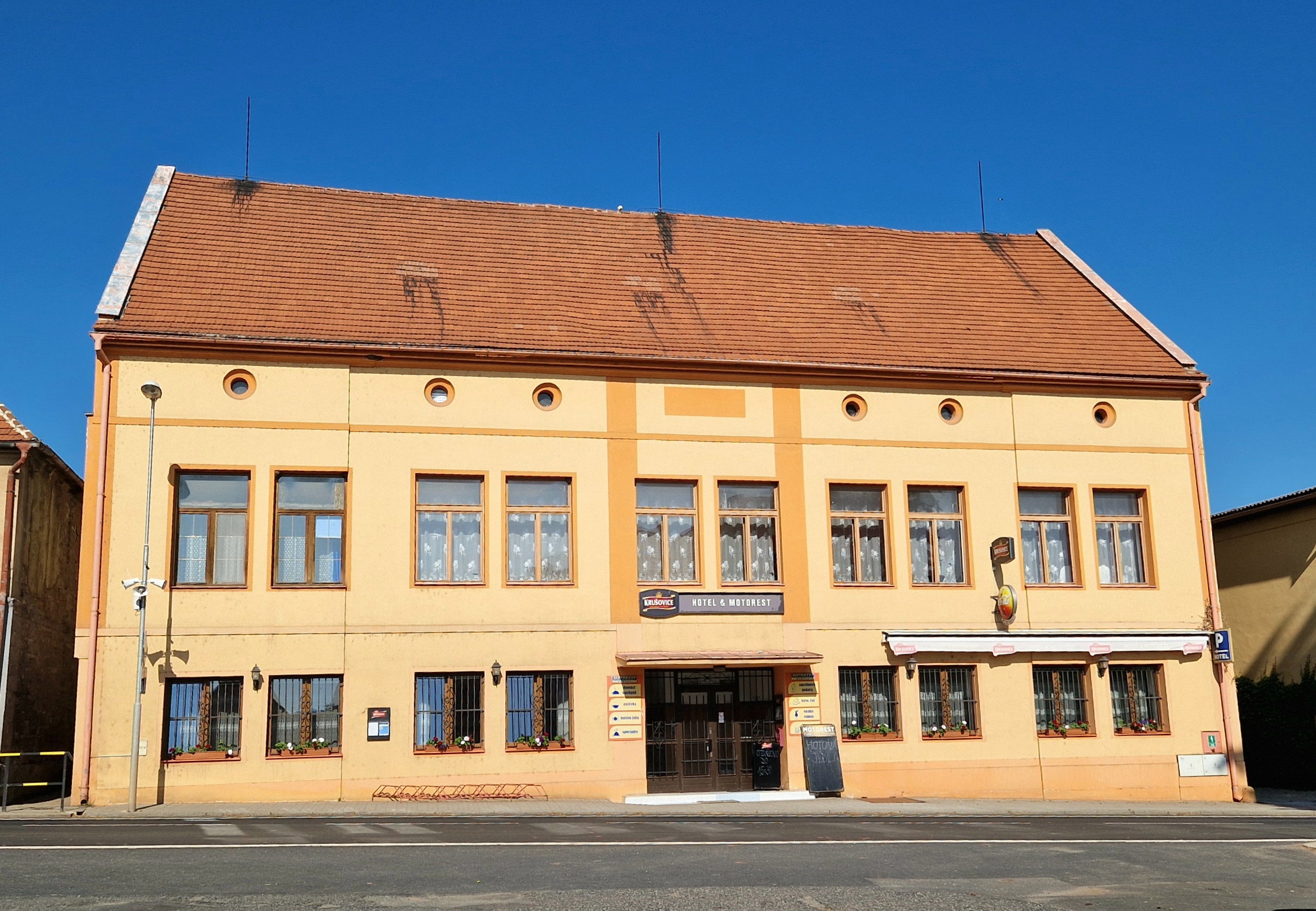 Restaurace V Údolí Zlatého potoka foto 2