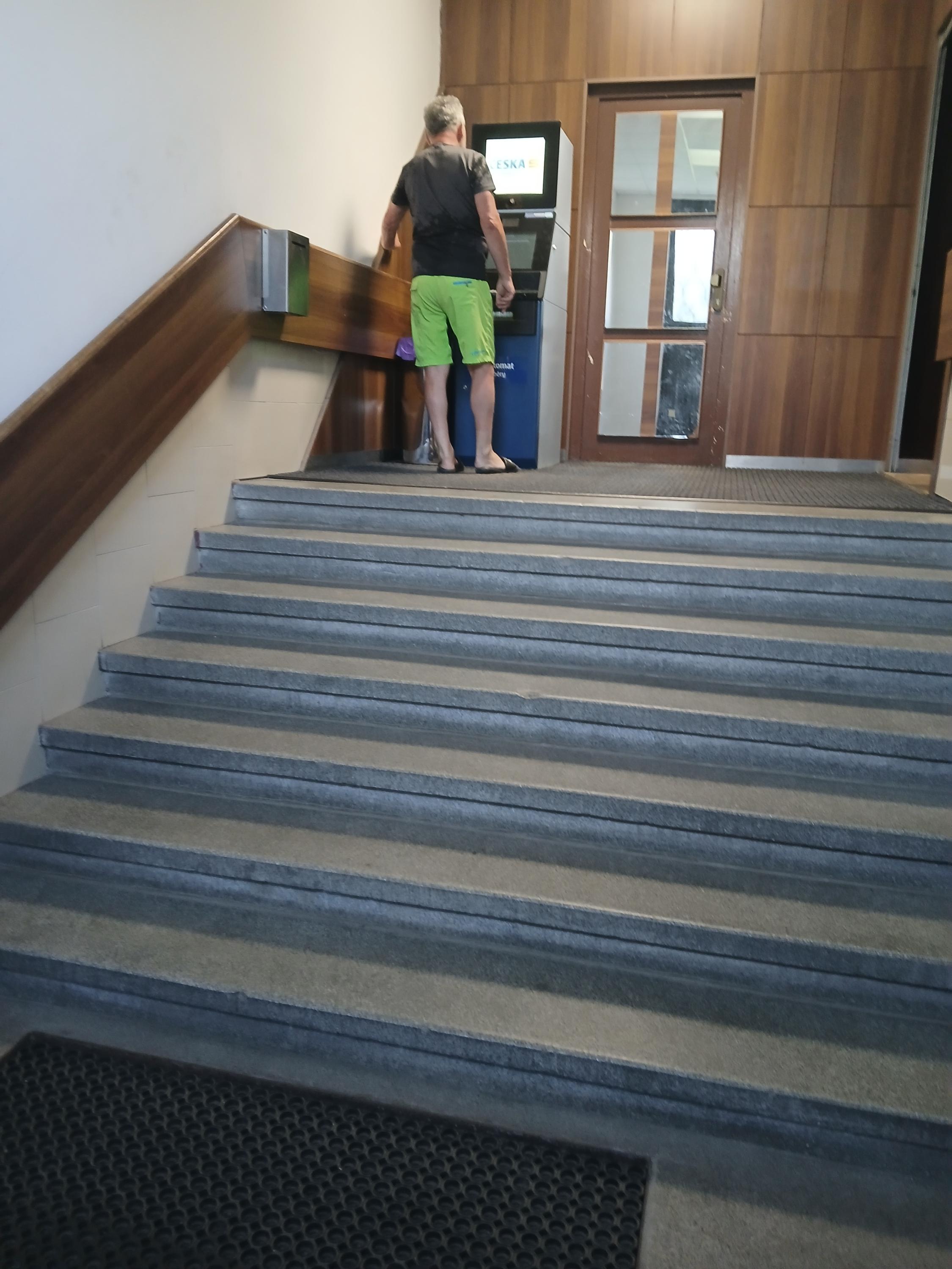 Bankomat České spořitelny foto 3