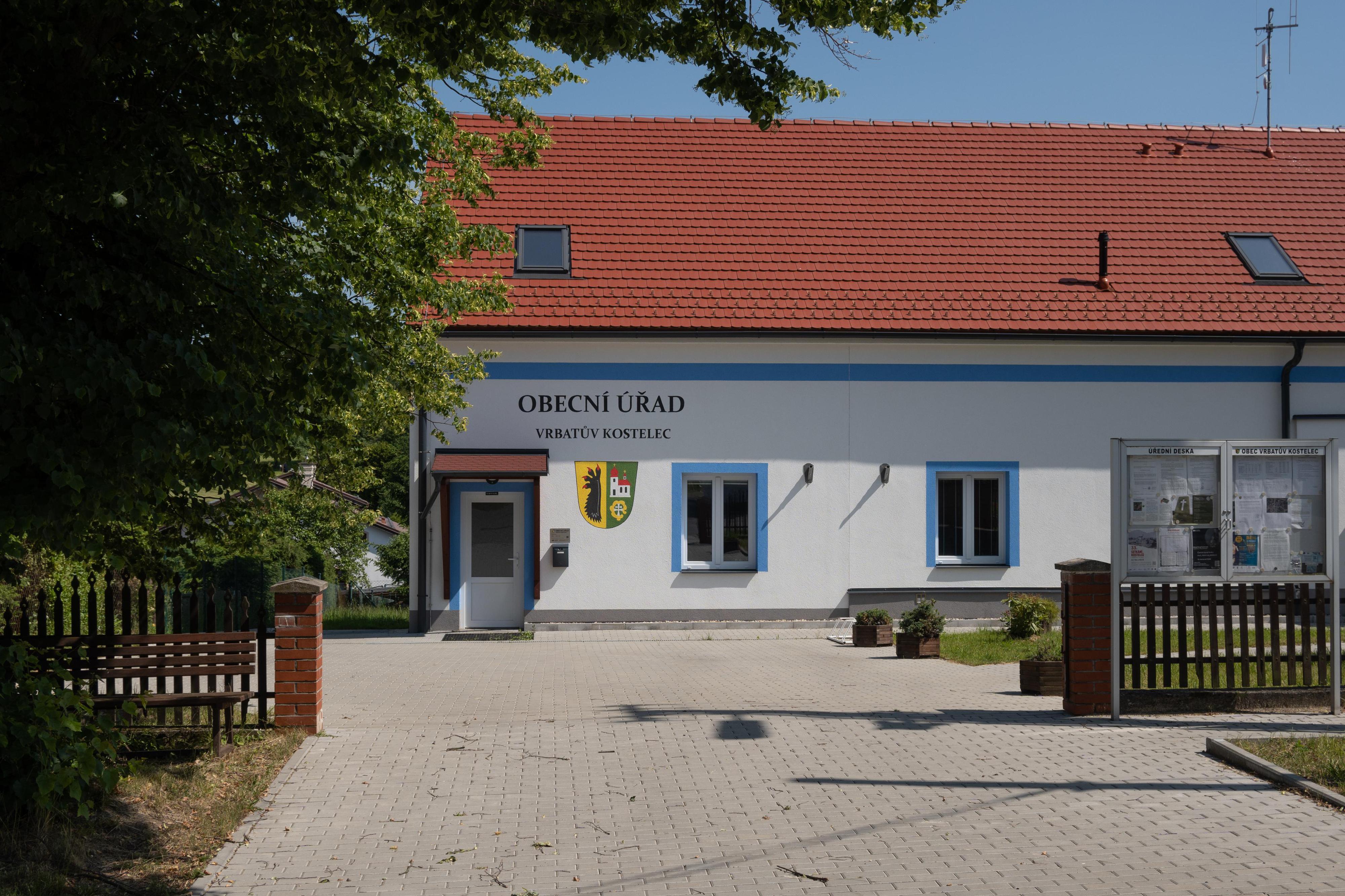 Vrbatův Kostelec - obecní úřad foto 2