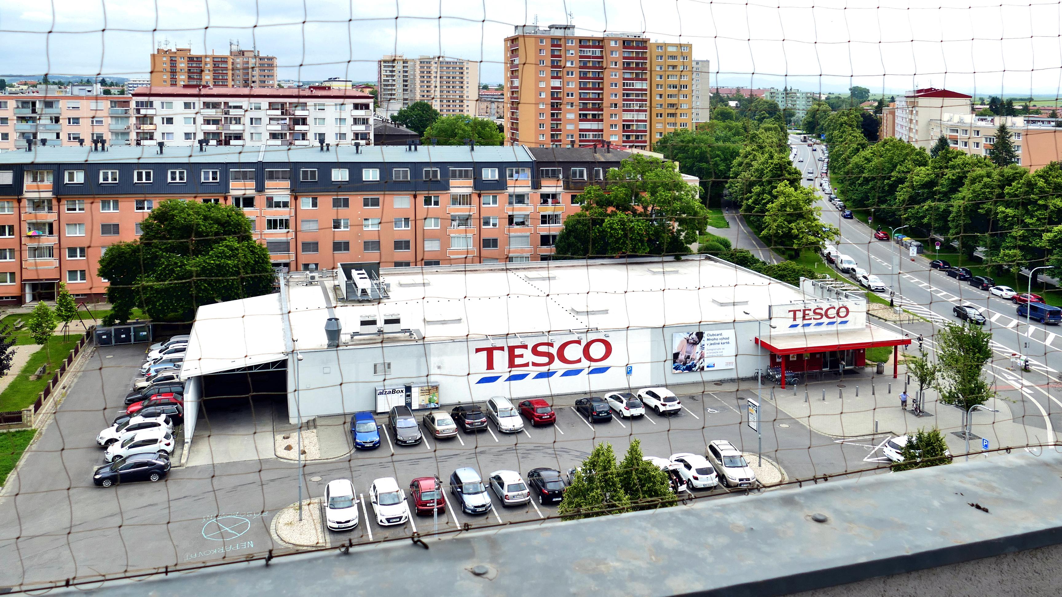 Tesco Supermarket foto 2