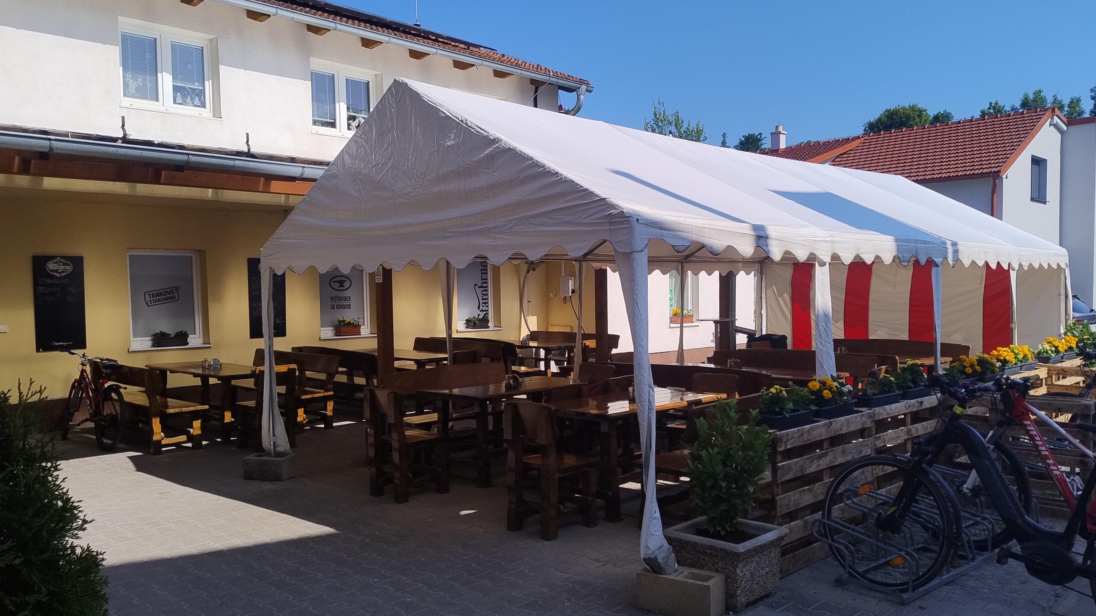 Restaurace Na Kovárně foto 4