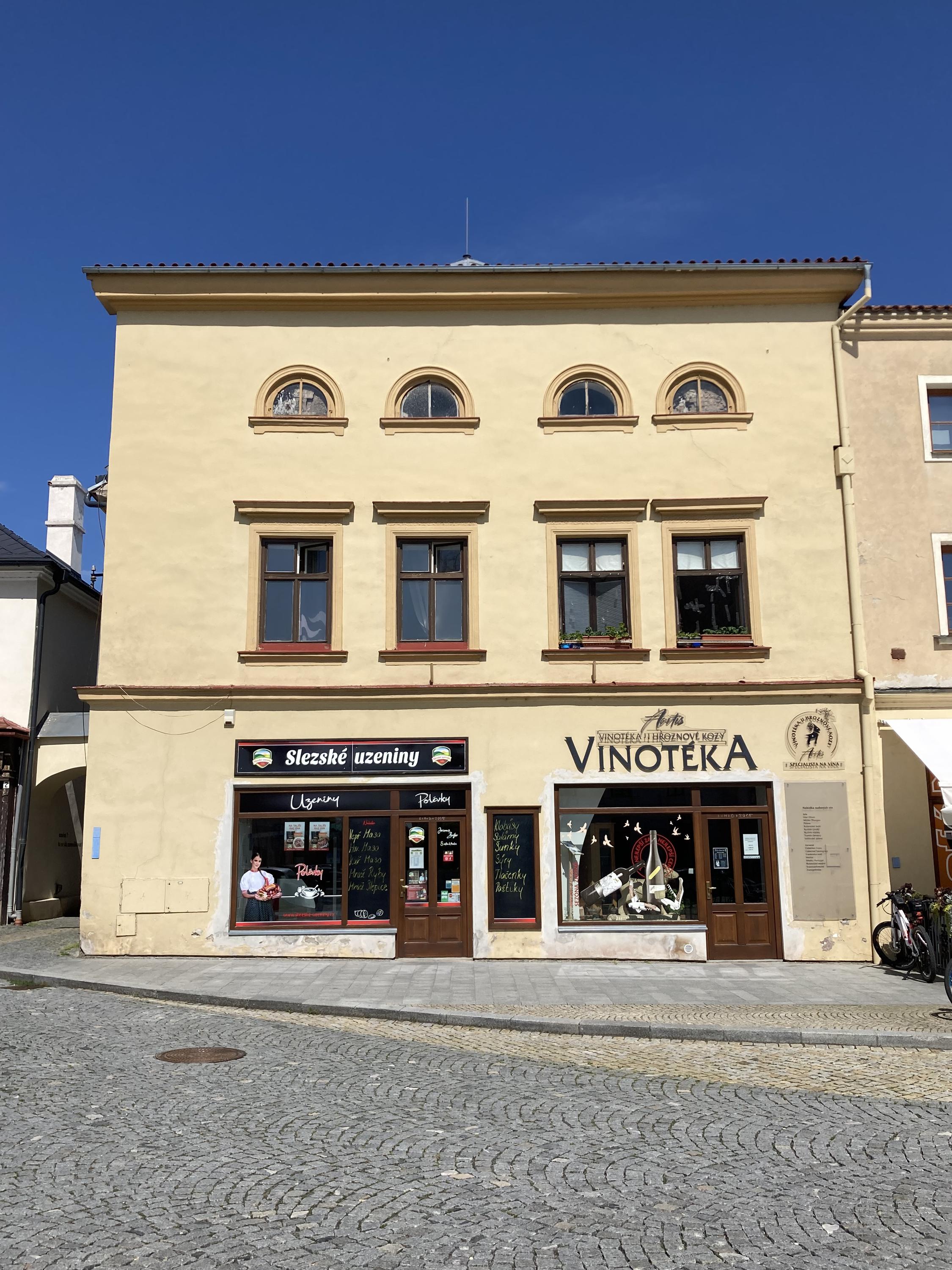 VINOTÉKA U HROZNOVÉ KOZY foto 4