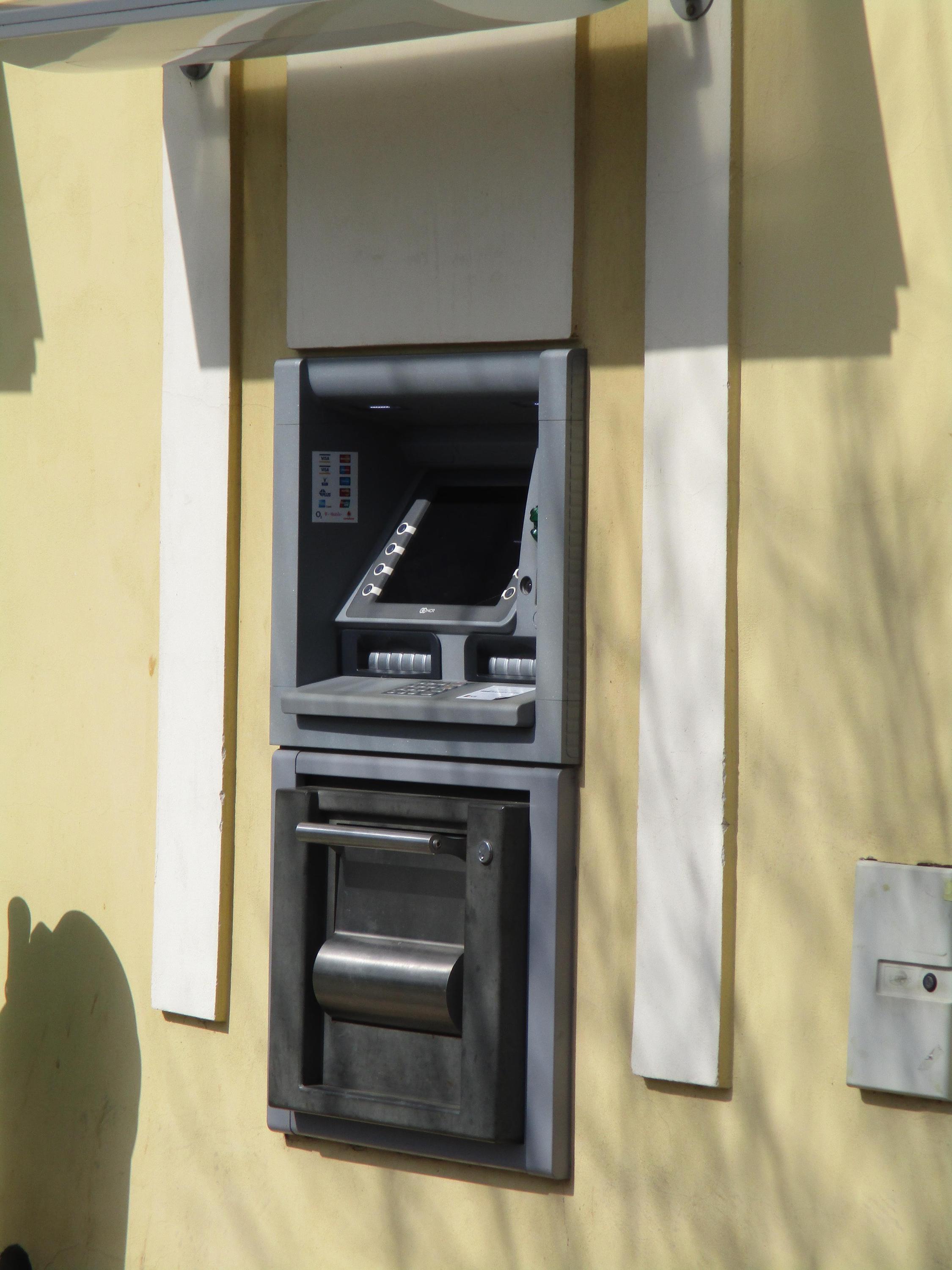 Bankomat Komerční banky foto 4