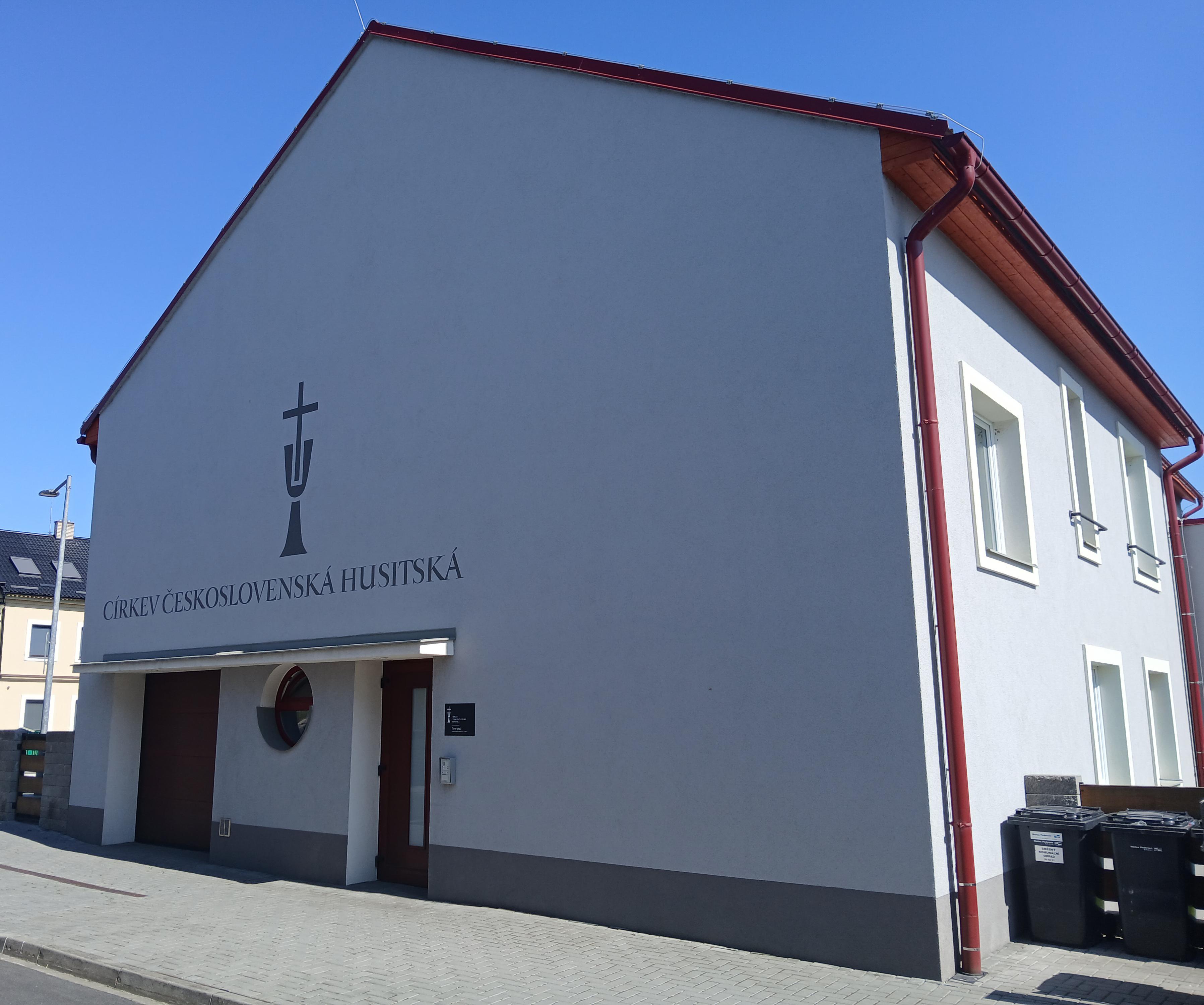 Náboženská obec Církve československé husitské ve Šternberku foto 2