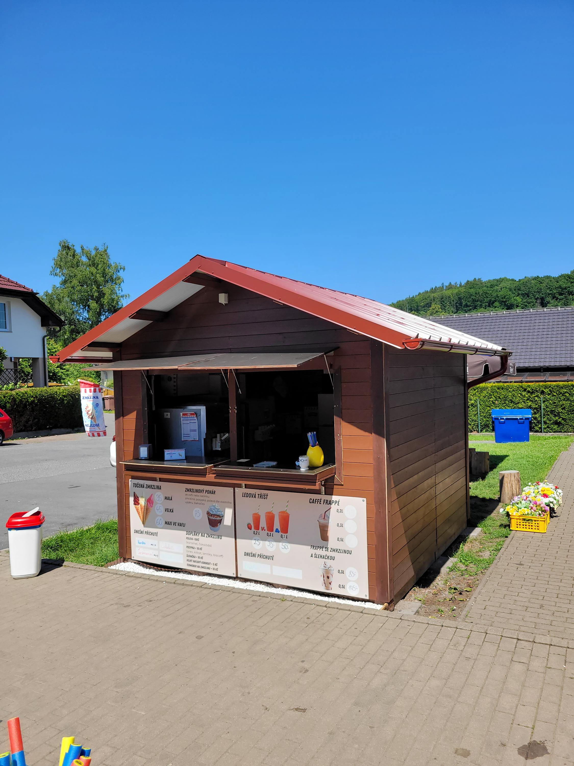 Zmrzlinový stánek Mnichovice foto 2