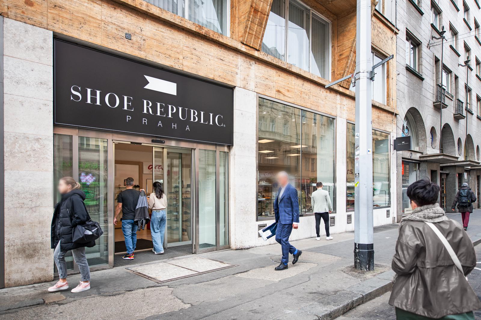 SHOE REPUBLIC foto 3