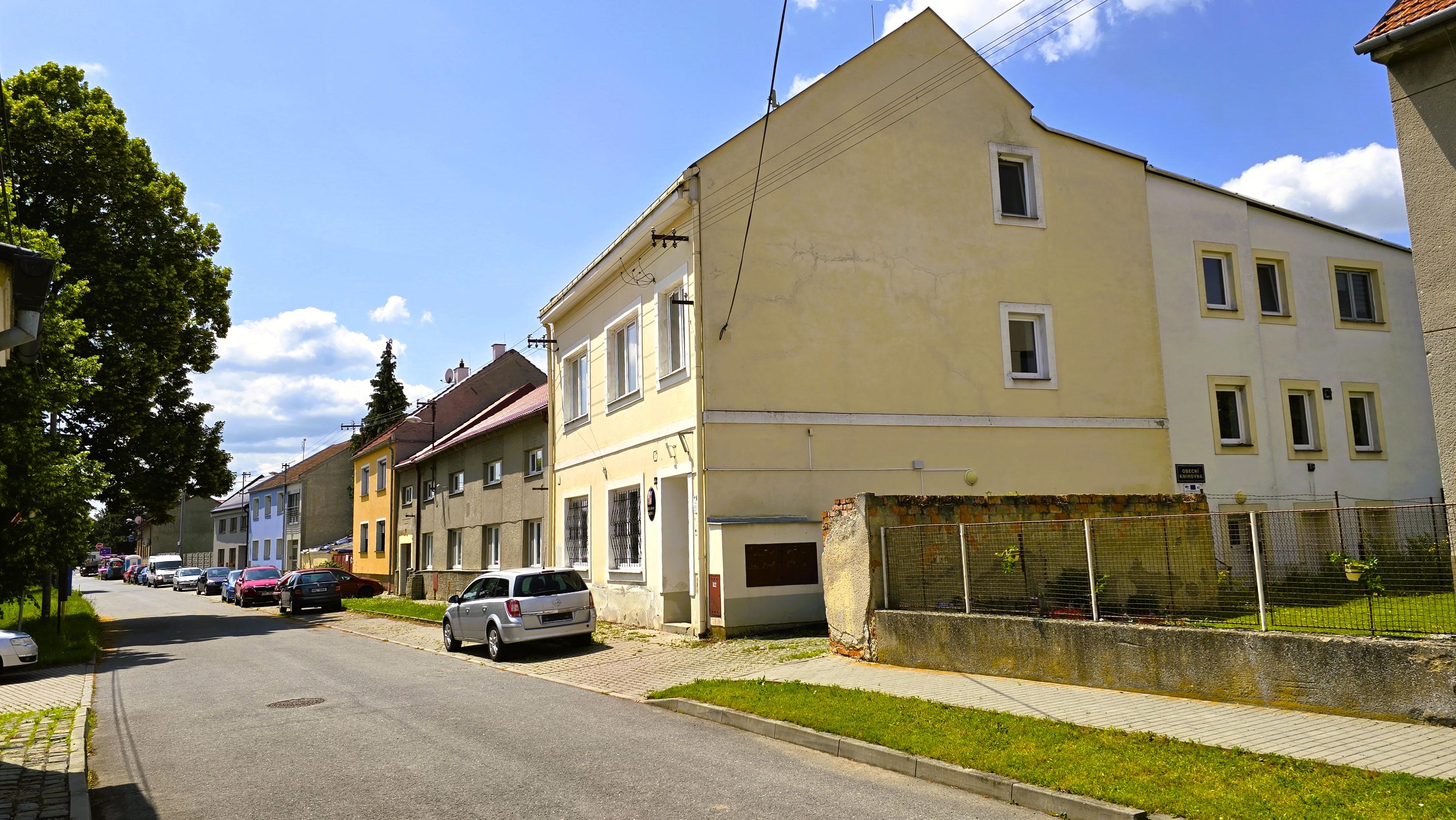 Hrdibořice - obecní úřad foto 6