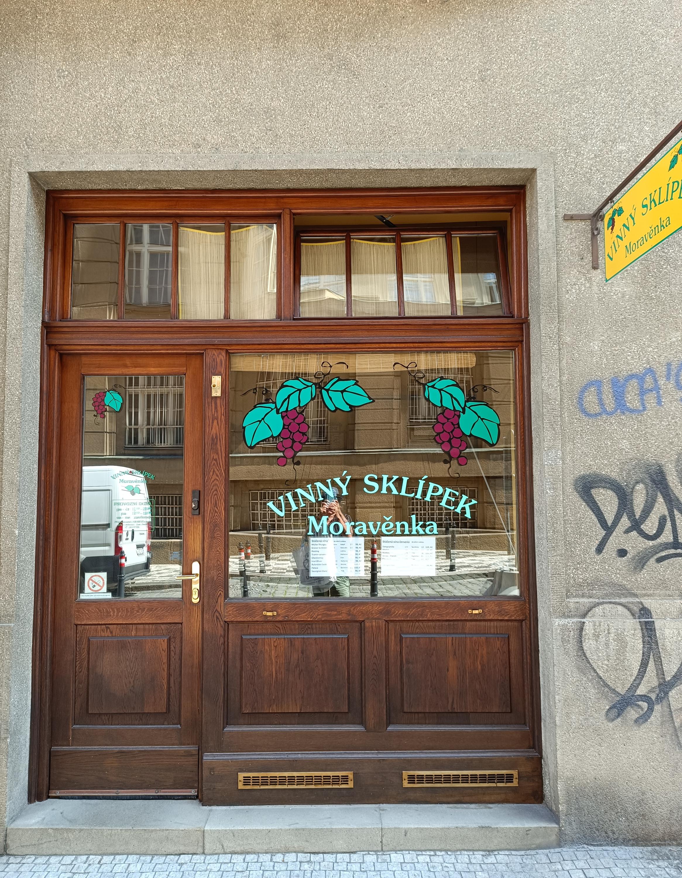 Vinný sklípek Moravěnka foto 2