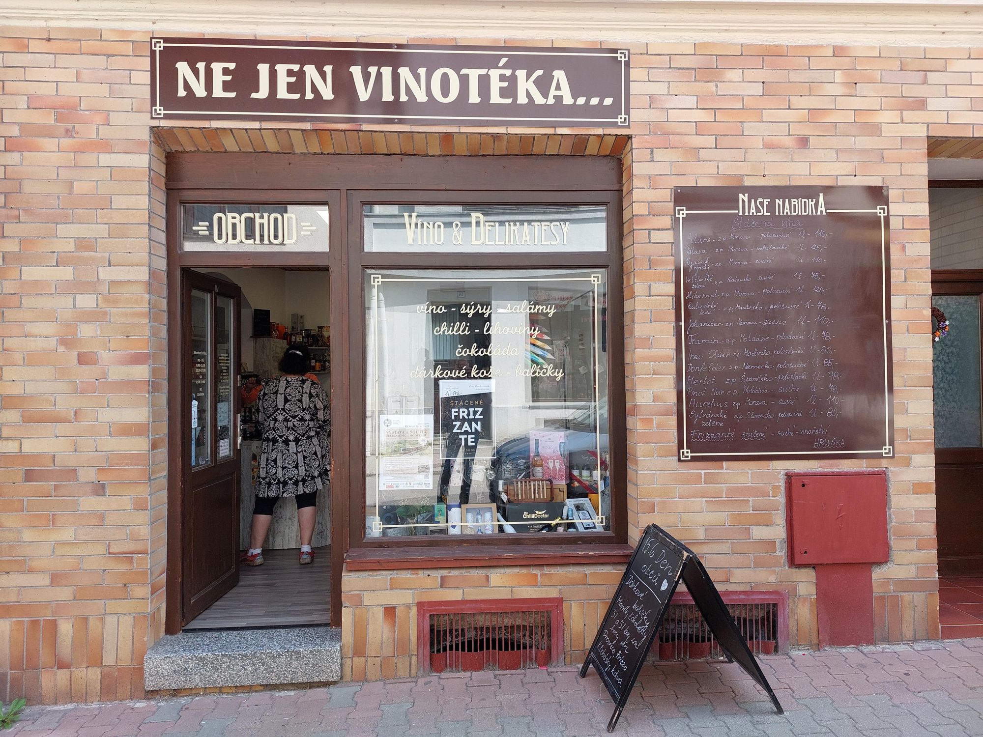Ne Jen Vinotéka foto 2