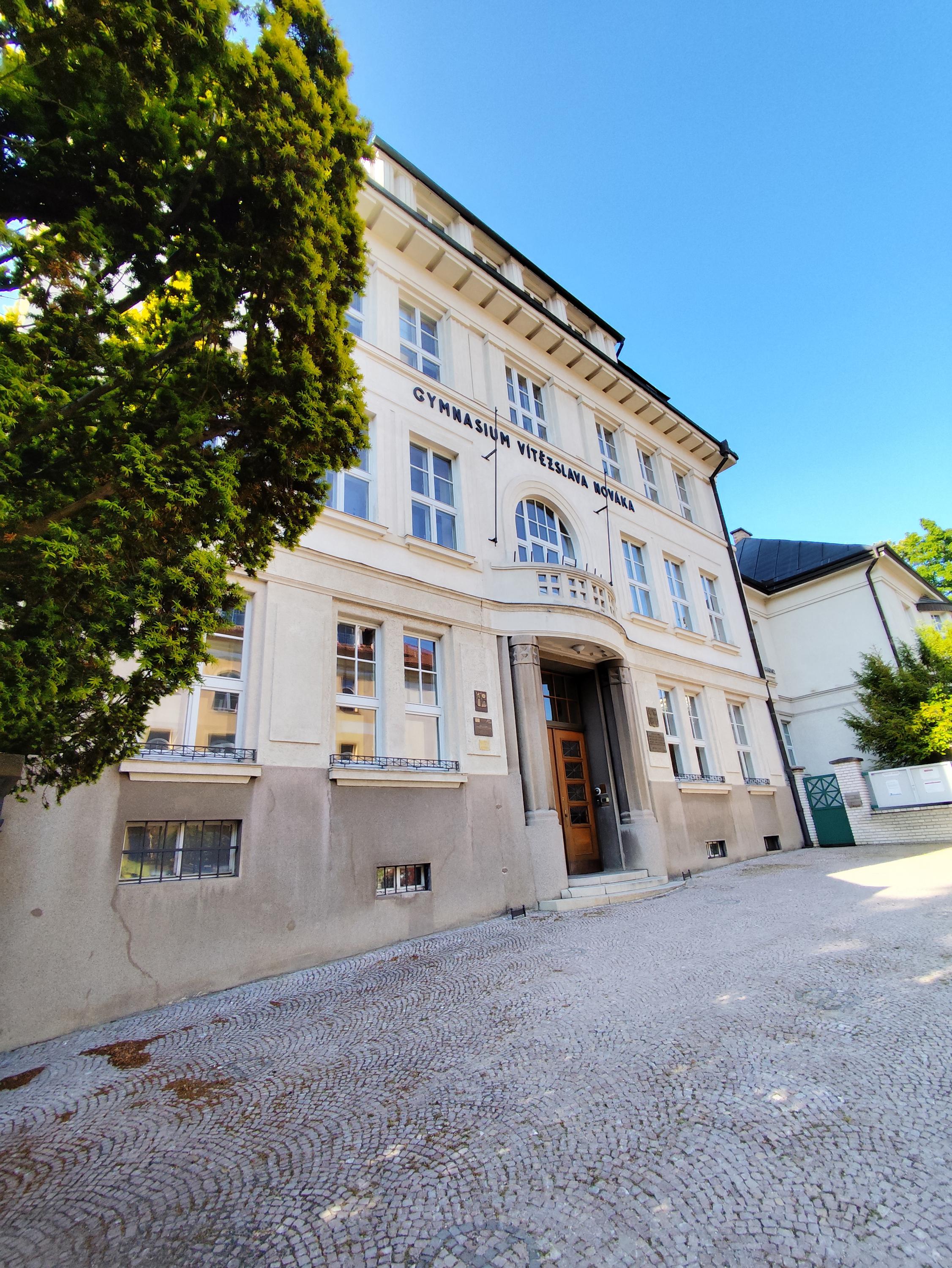 Gymnázium Vítězslava Nováka, Jindřichův Hradec foto 6