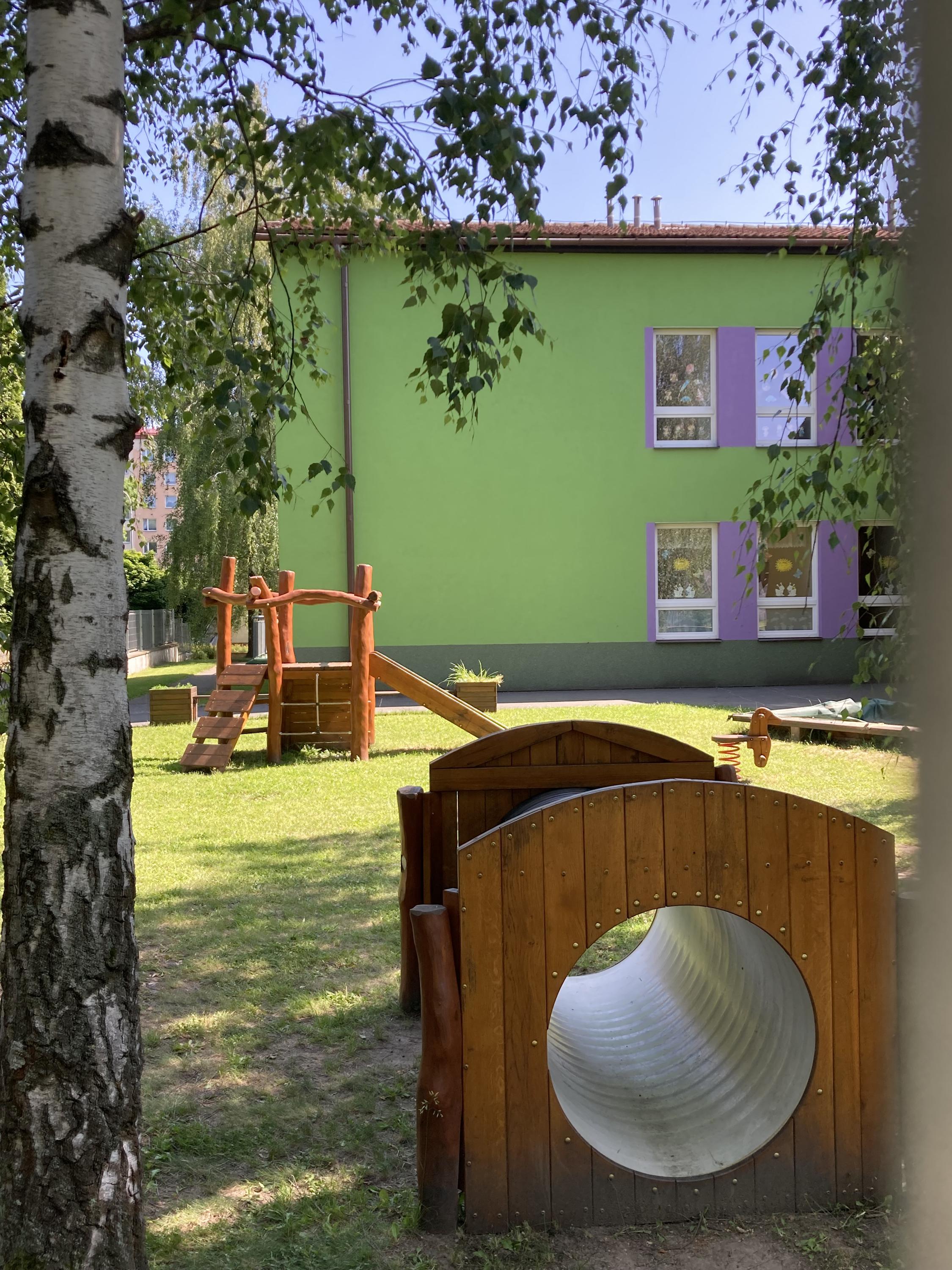 MŠ Lipník nad Bečvou, Zahradní foto 3