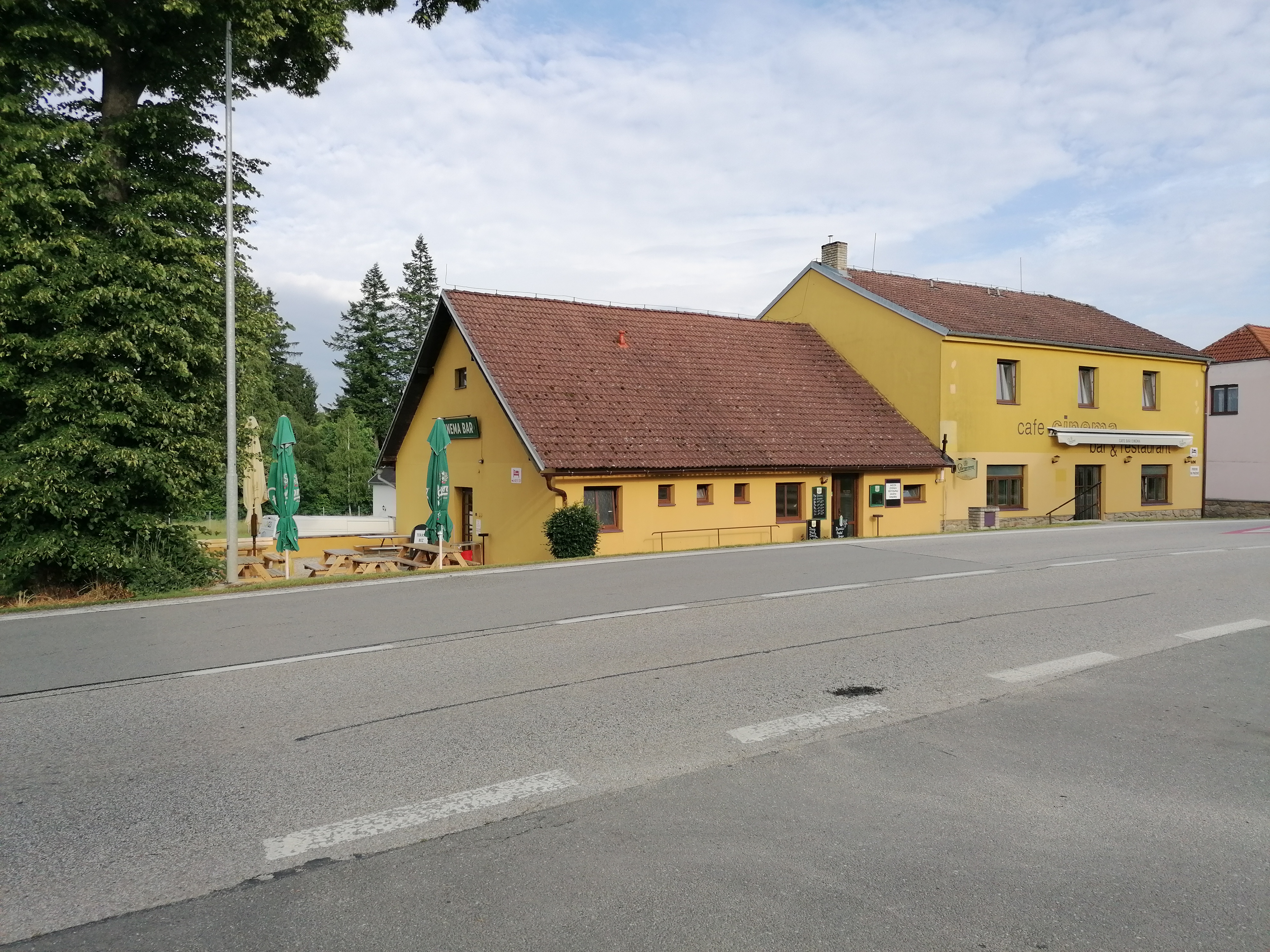 Cafe Cinema Bar & restaurant foto 3