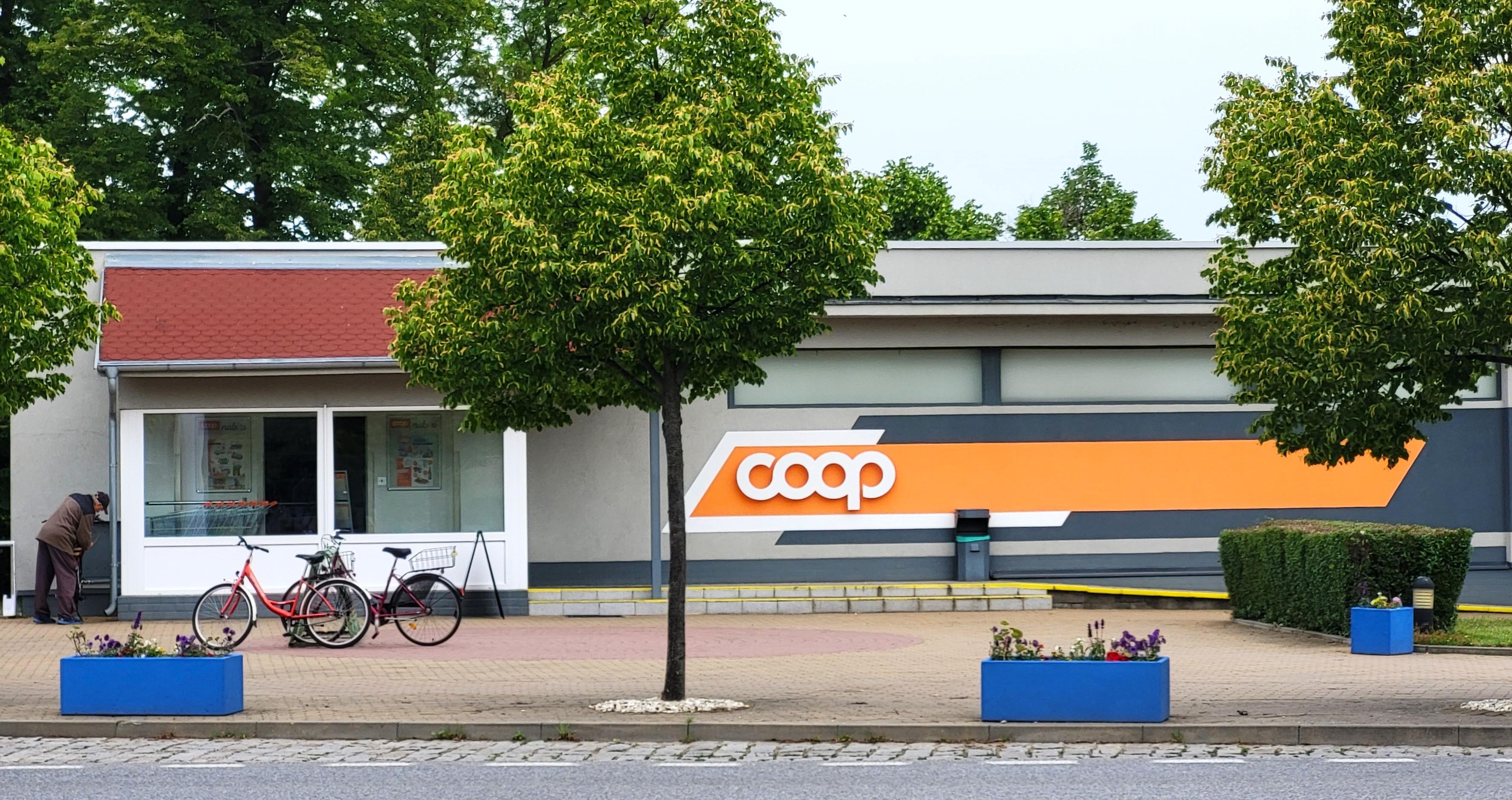 Jednota, spotřební družstvo v Hodoníně - COOP foto 5