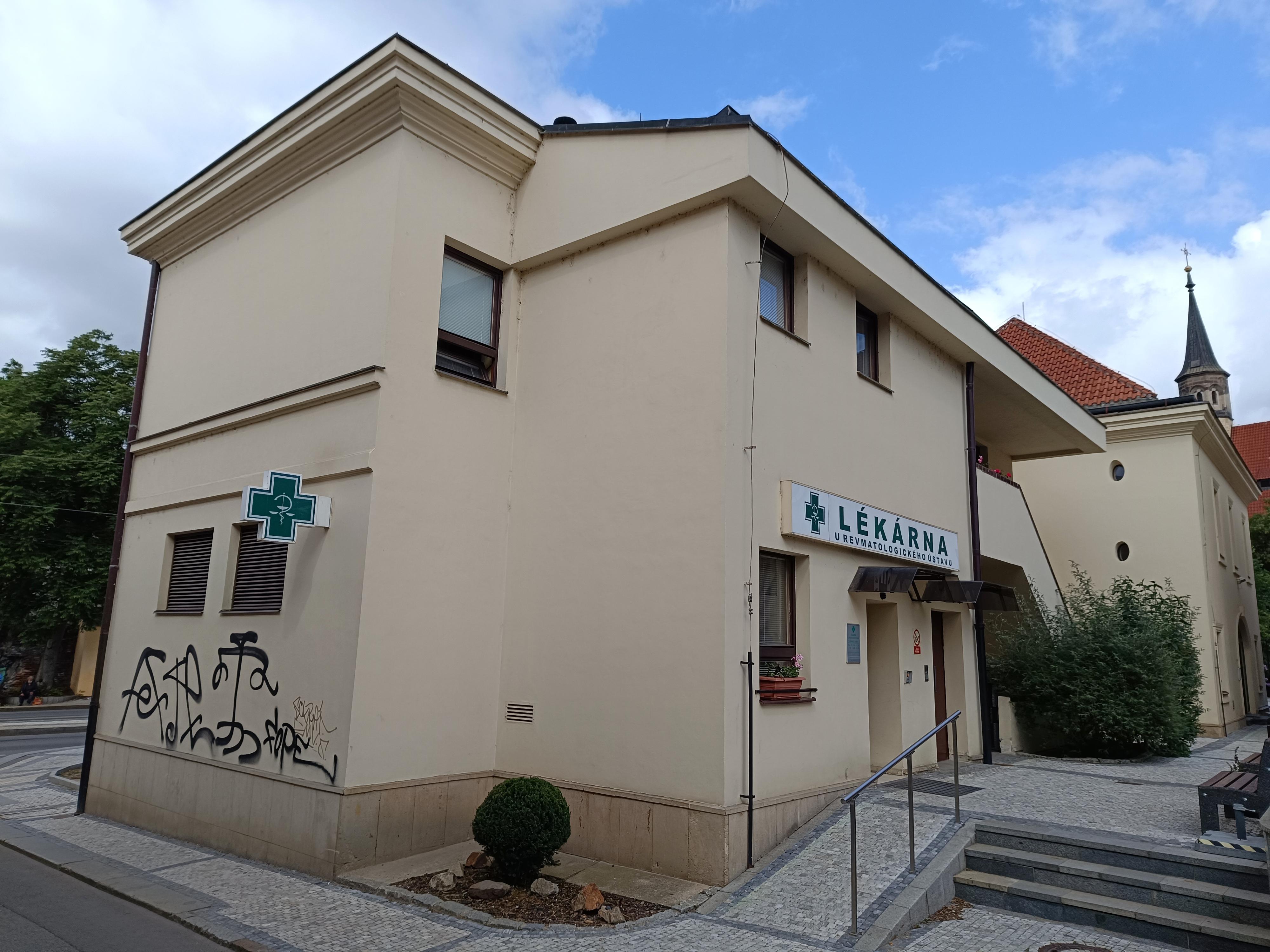 Lékárna U Revmatologického ústavu foto 4