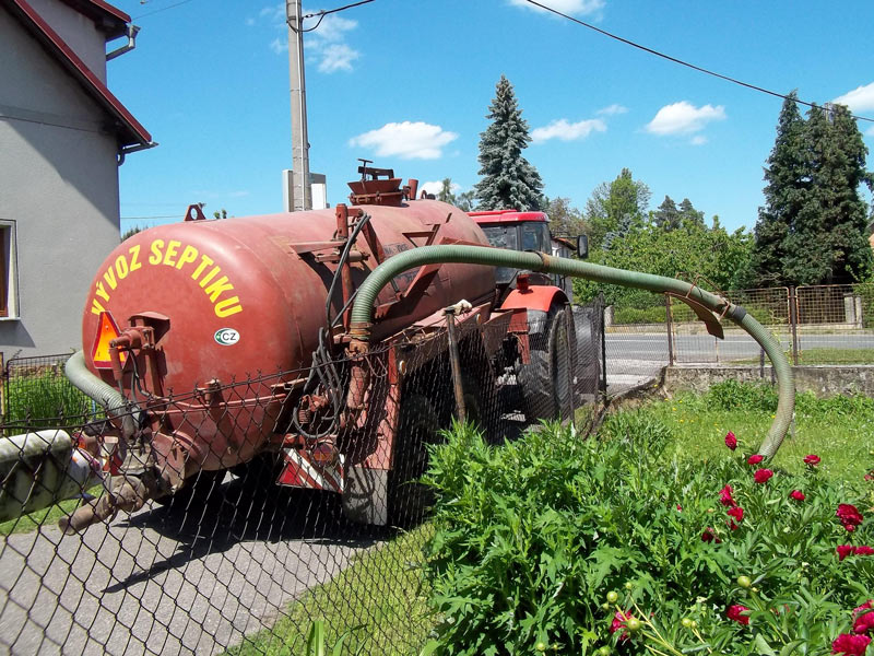 MALINA - VRŠE - Odvoz odpadních vod foto 3