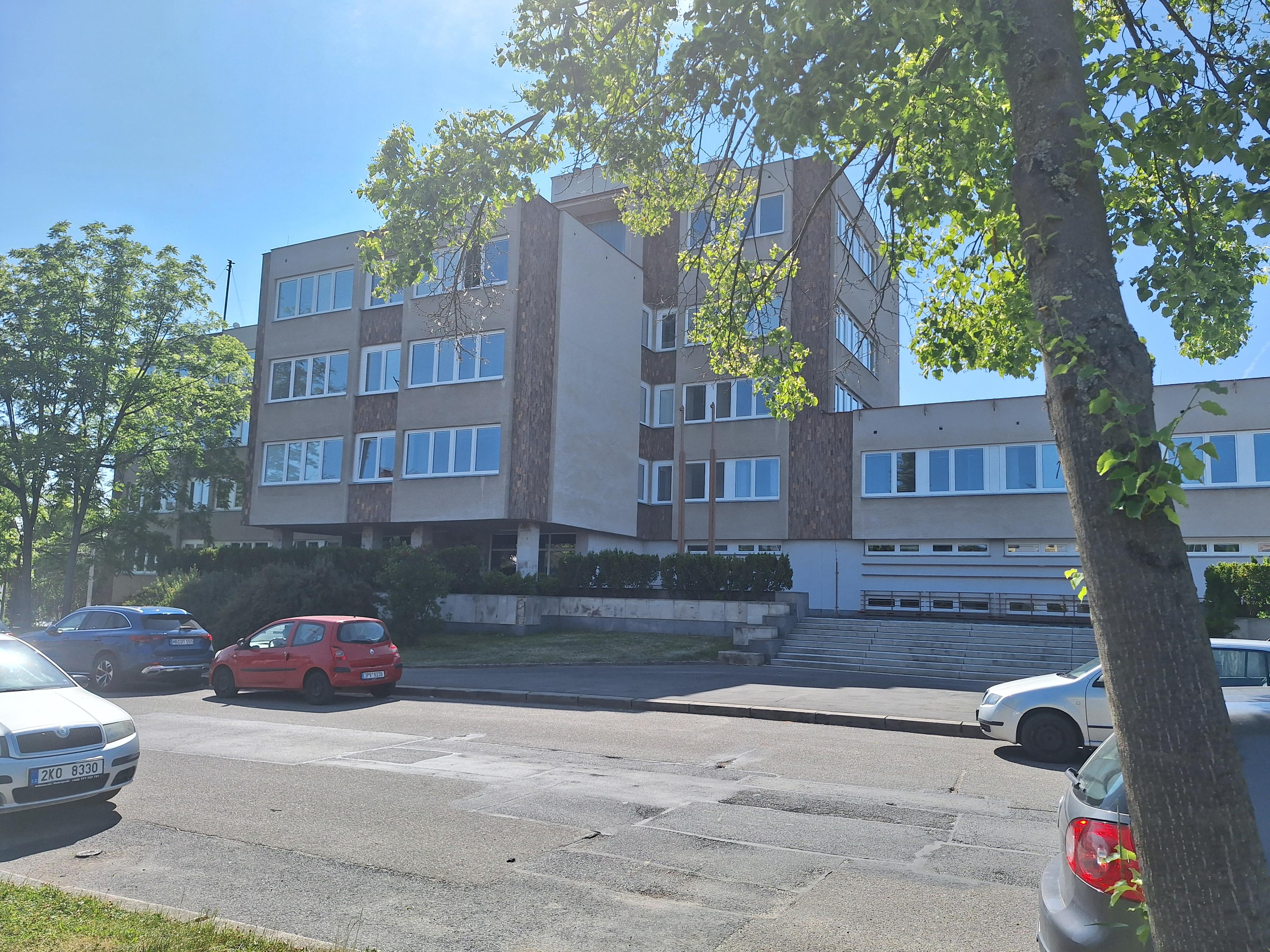 Fakulta ekonomická Západočeské univerzity v Plzni foto 2