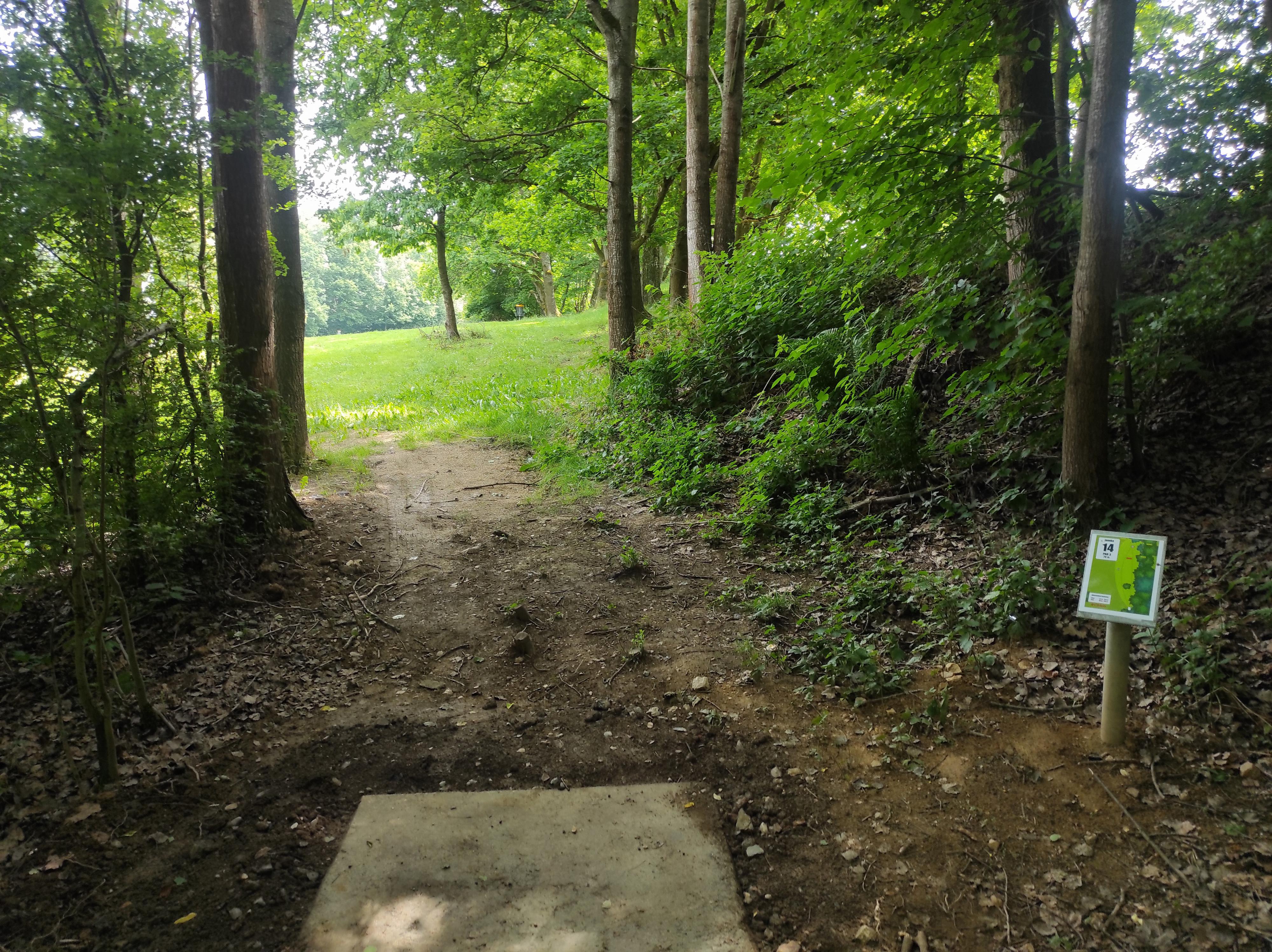 Discgolfové hřiště Myslivna