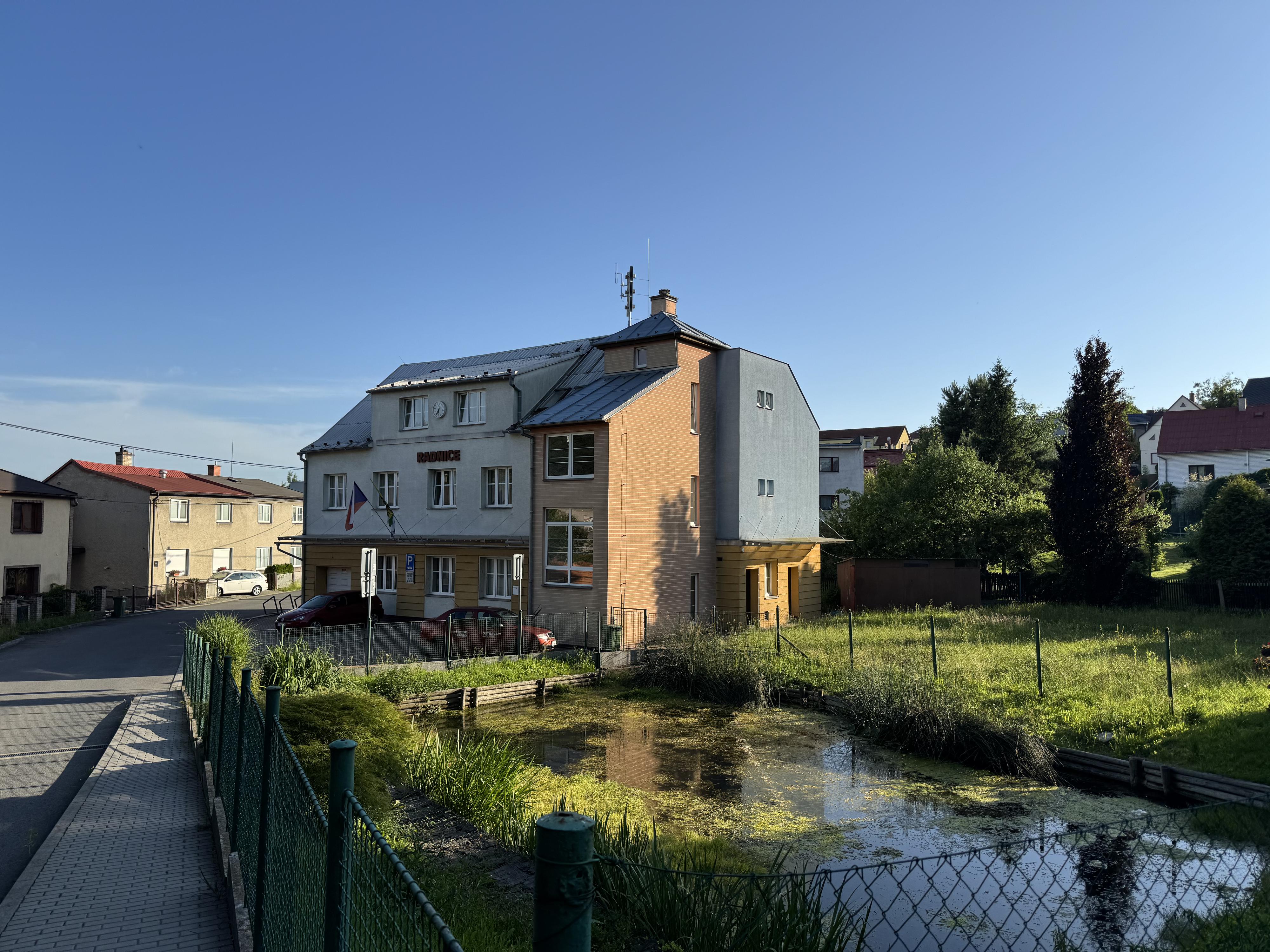 Úřad městského obvodu Ostrava-Hošťálkovice foto 6