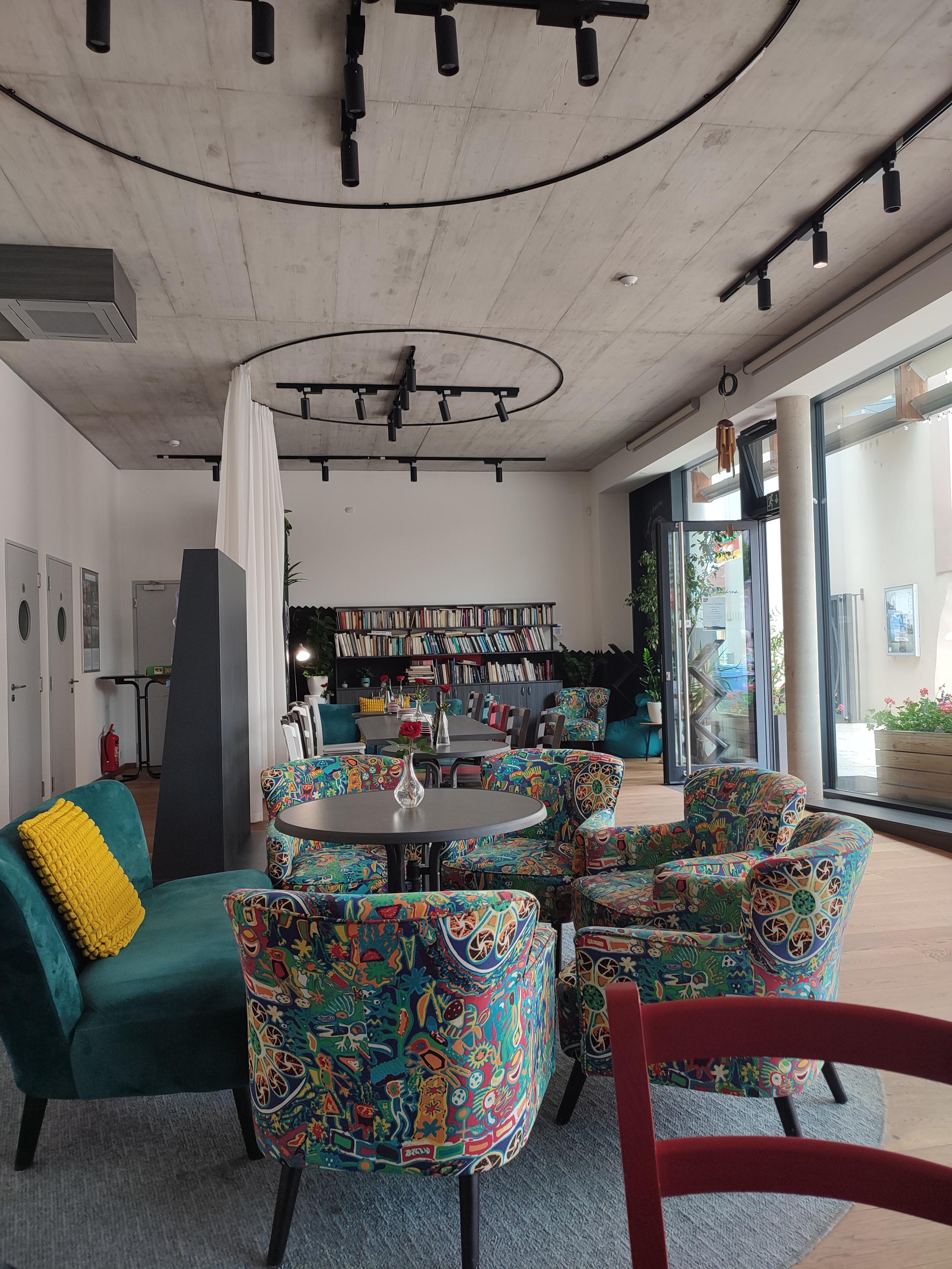 Fajnová kavárna foto 3