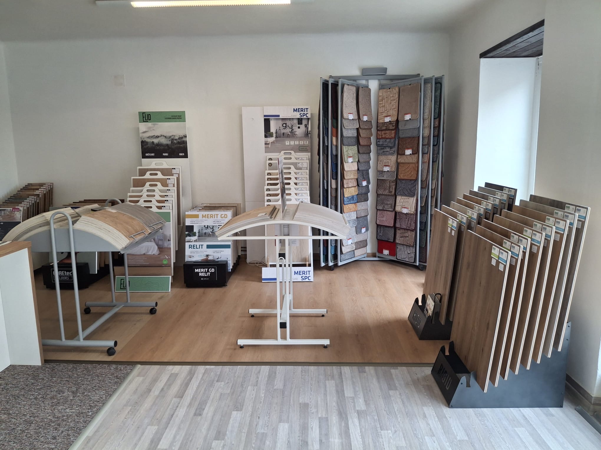 Podlahy Klatovy foto 2