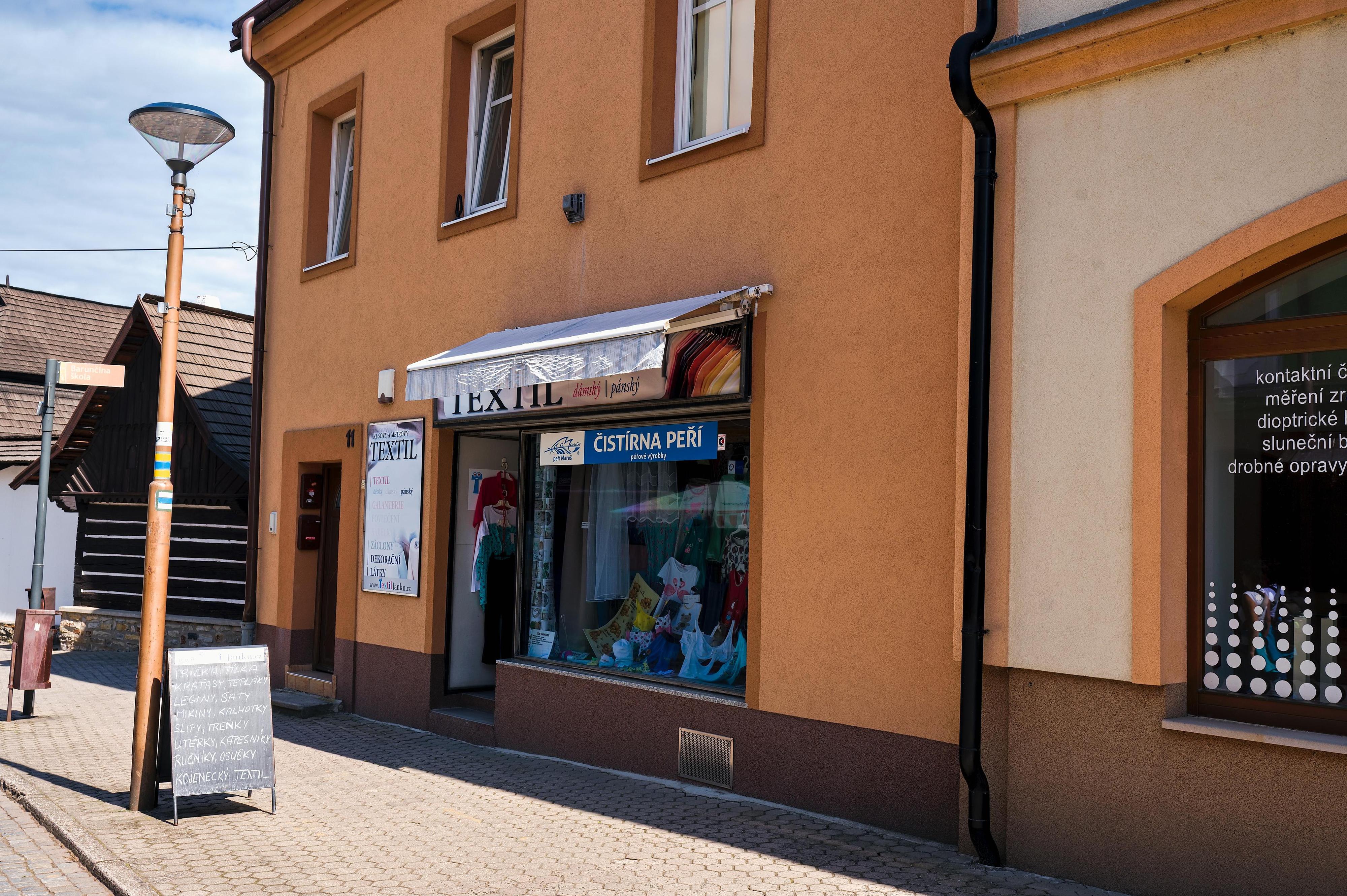 Čistírna peří Mareš