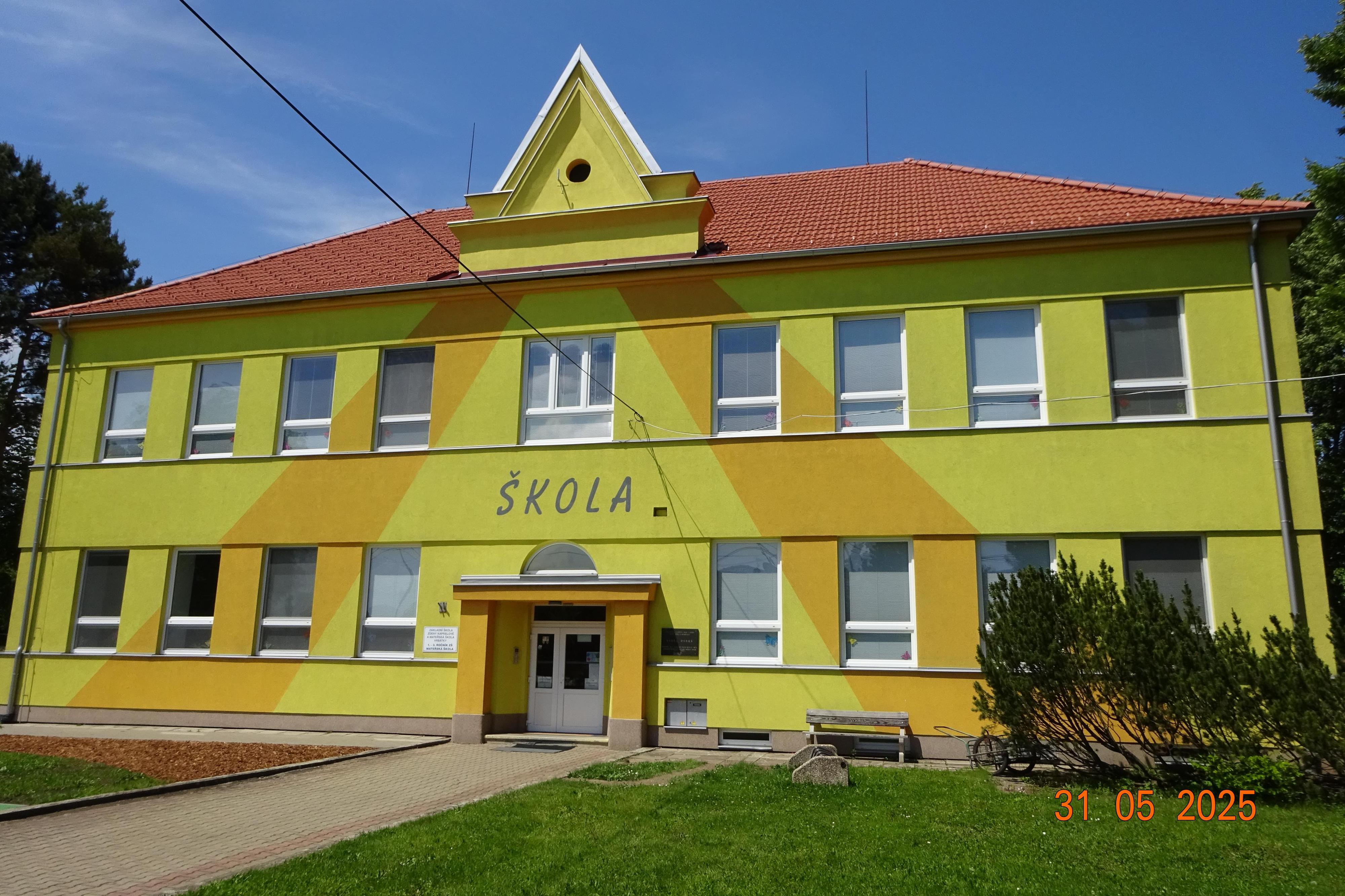 Základní škola Zdeny Kaprálové a Mateřská škola Vrbátky foto 3