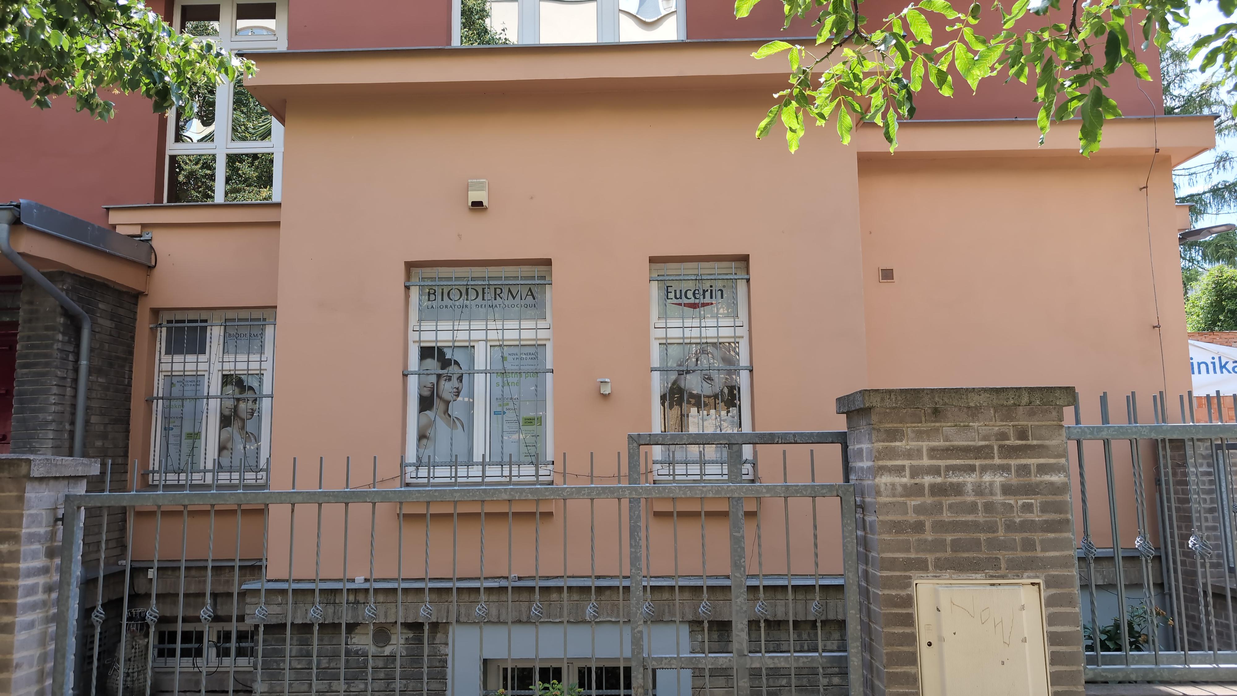 Lékárna Pod platany foto 3