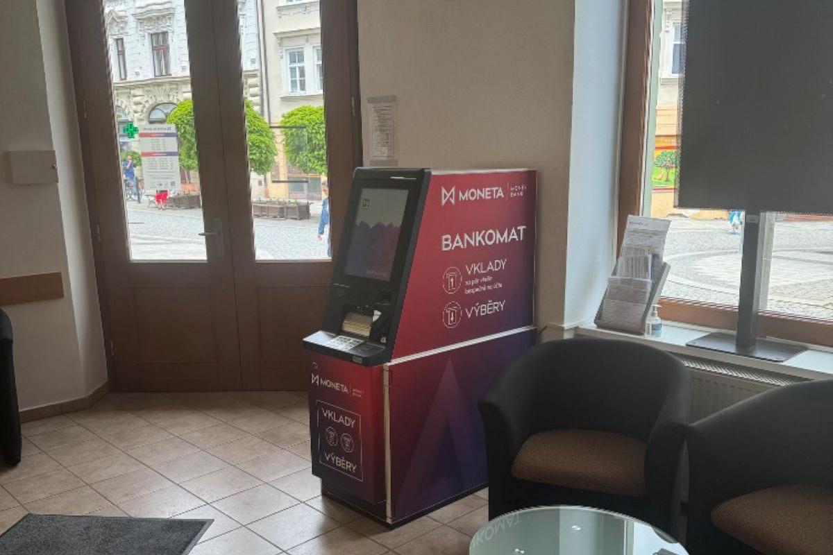 Bankomat MONETA Money Bank vkladový