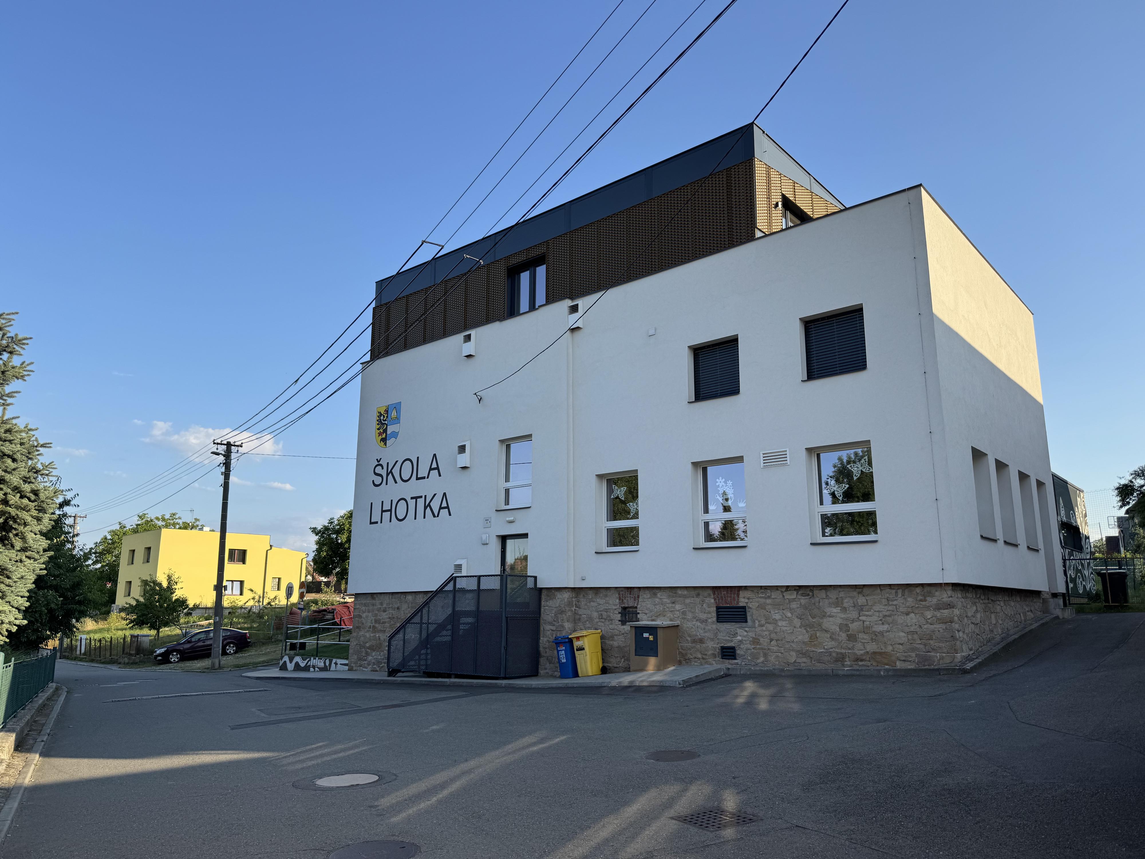 ZŠ Ostrava-Lhotka, Těsnohlídkova foto 2