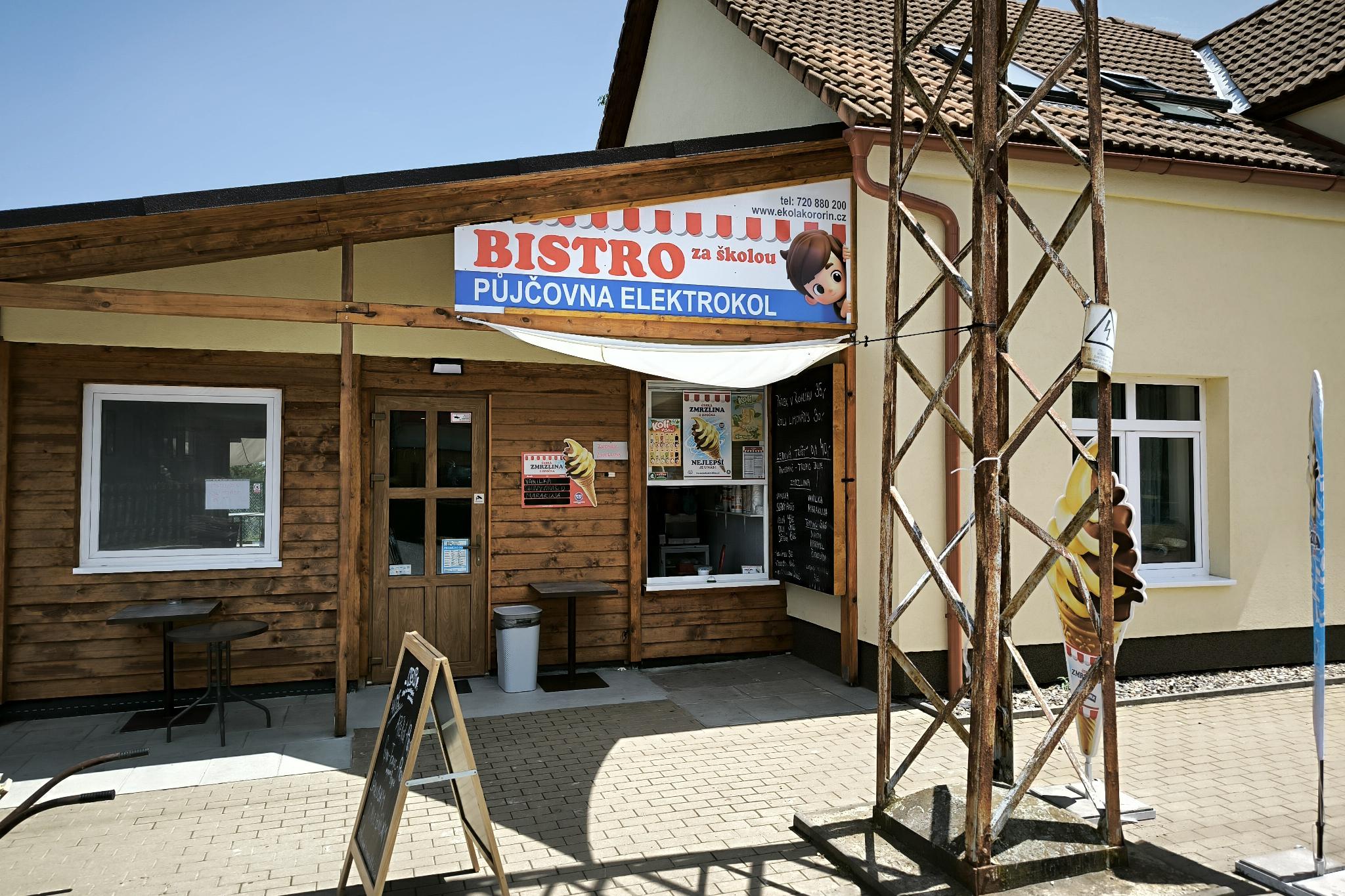 Bistro za Školou