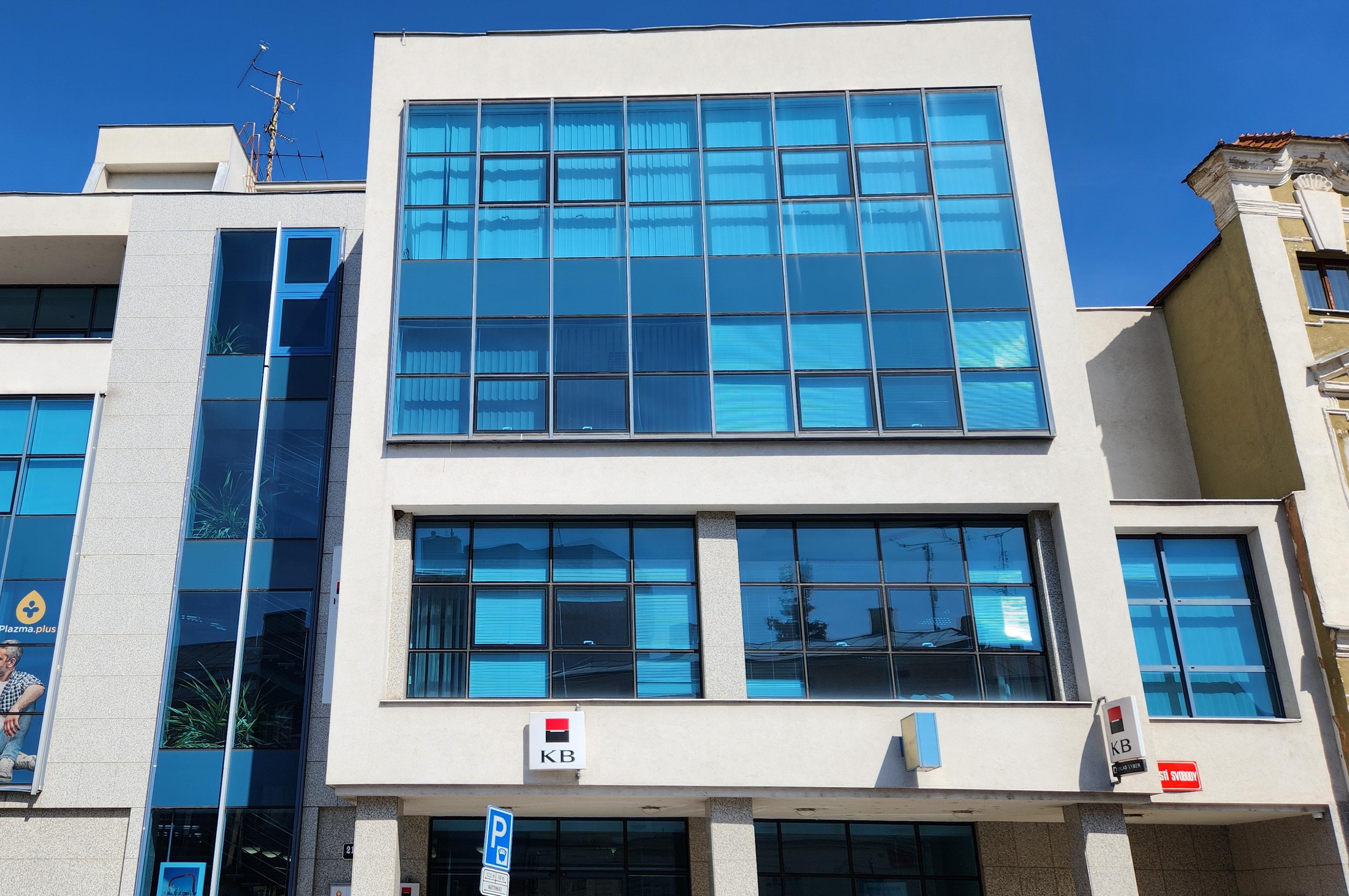 Mgr. Pavel Čvanda, notář