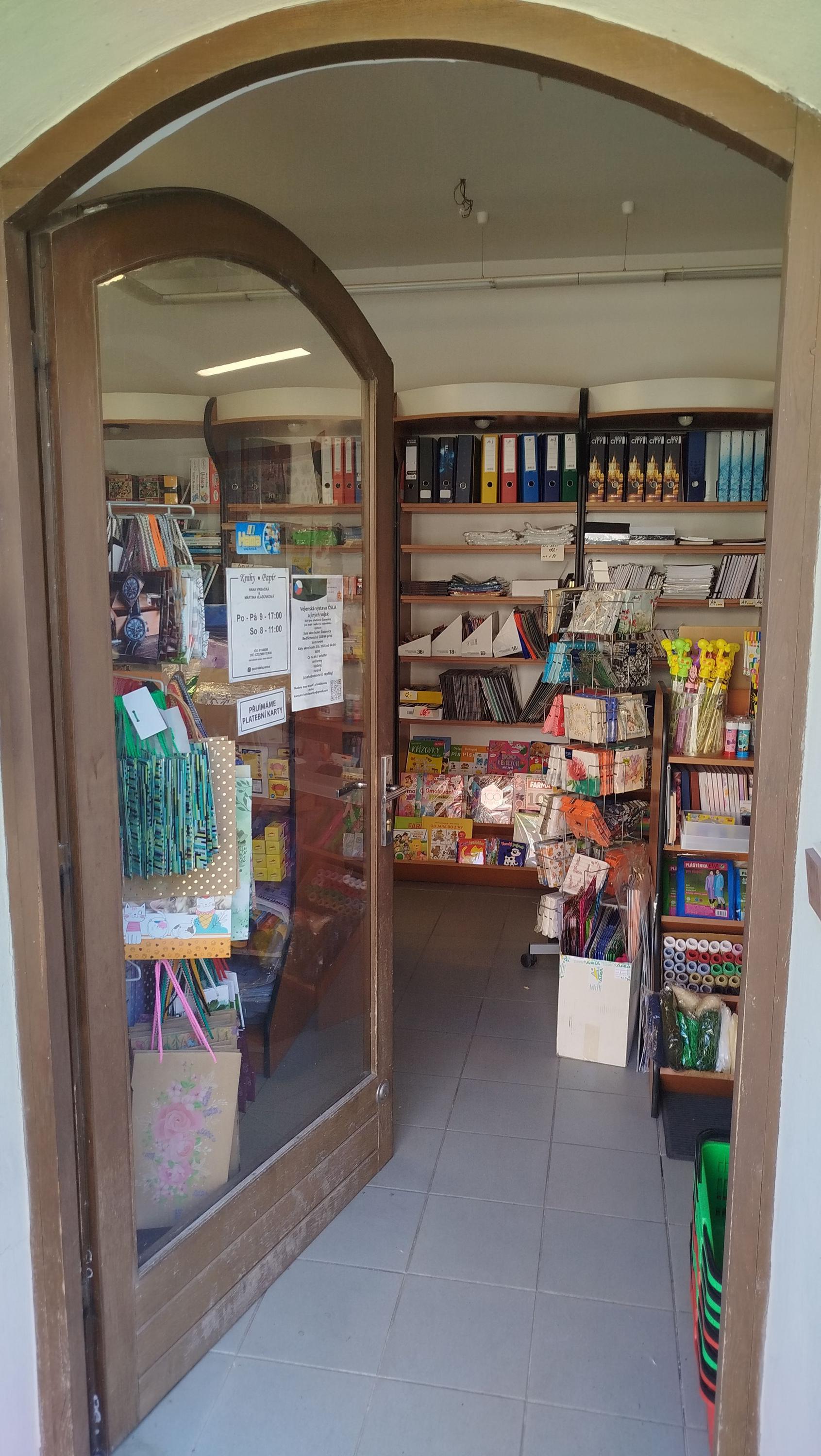 Knihy Papír Šlapanice foto 2