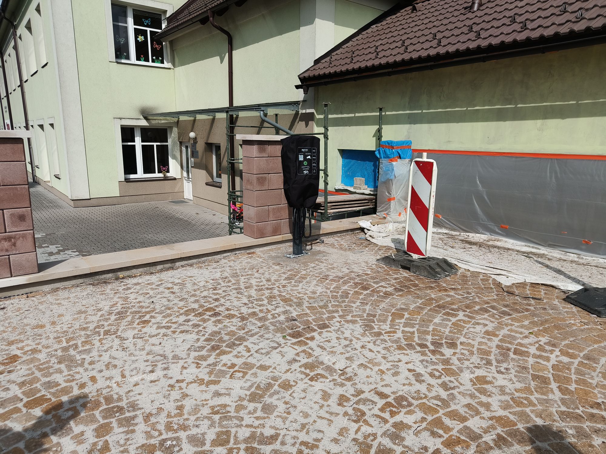 Dobíjecí stanice pro elektrokola - MyBox foto 2