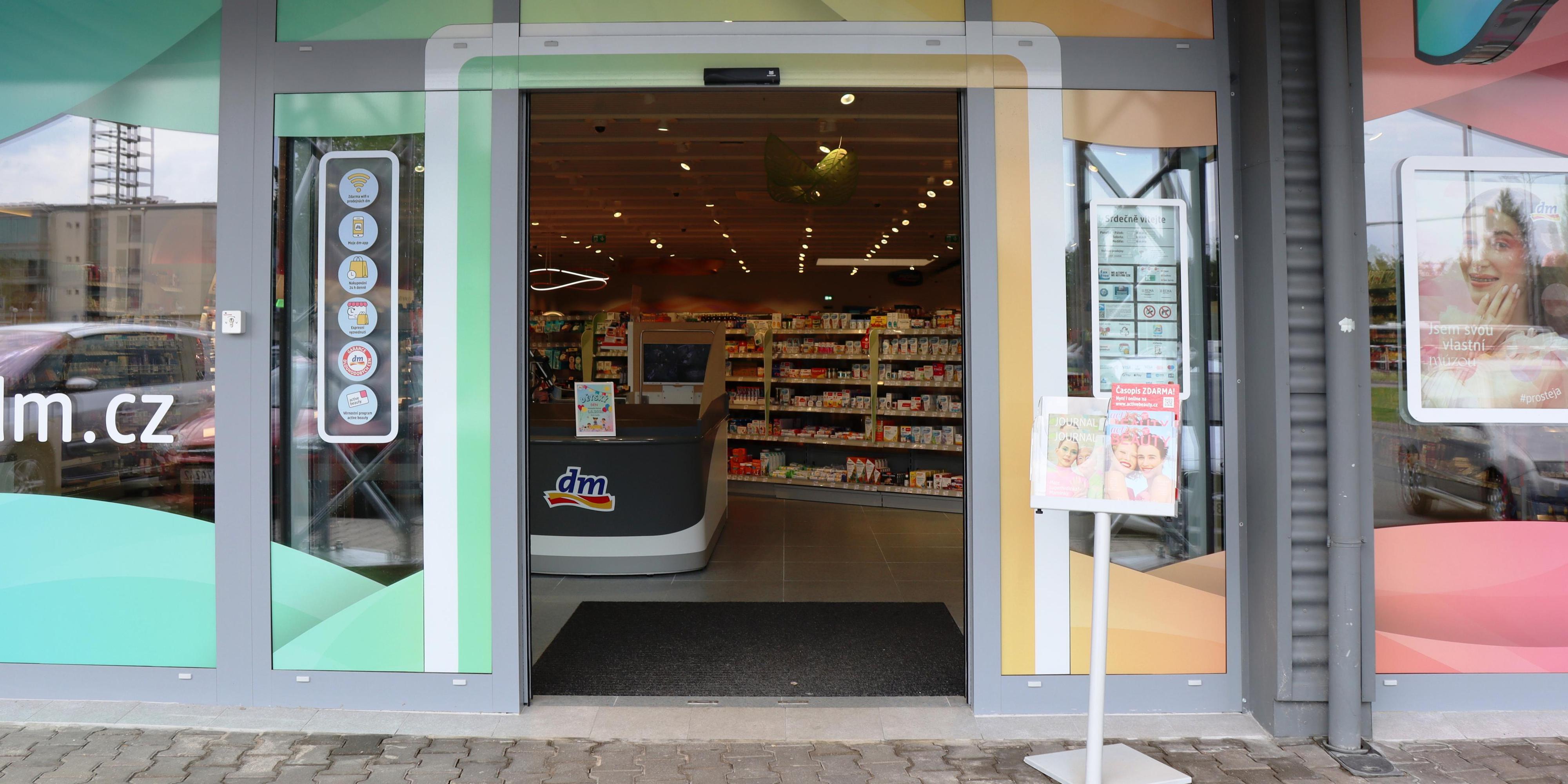 dm drogerie markt s.r.o. foto 3