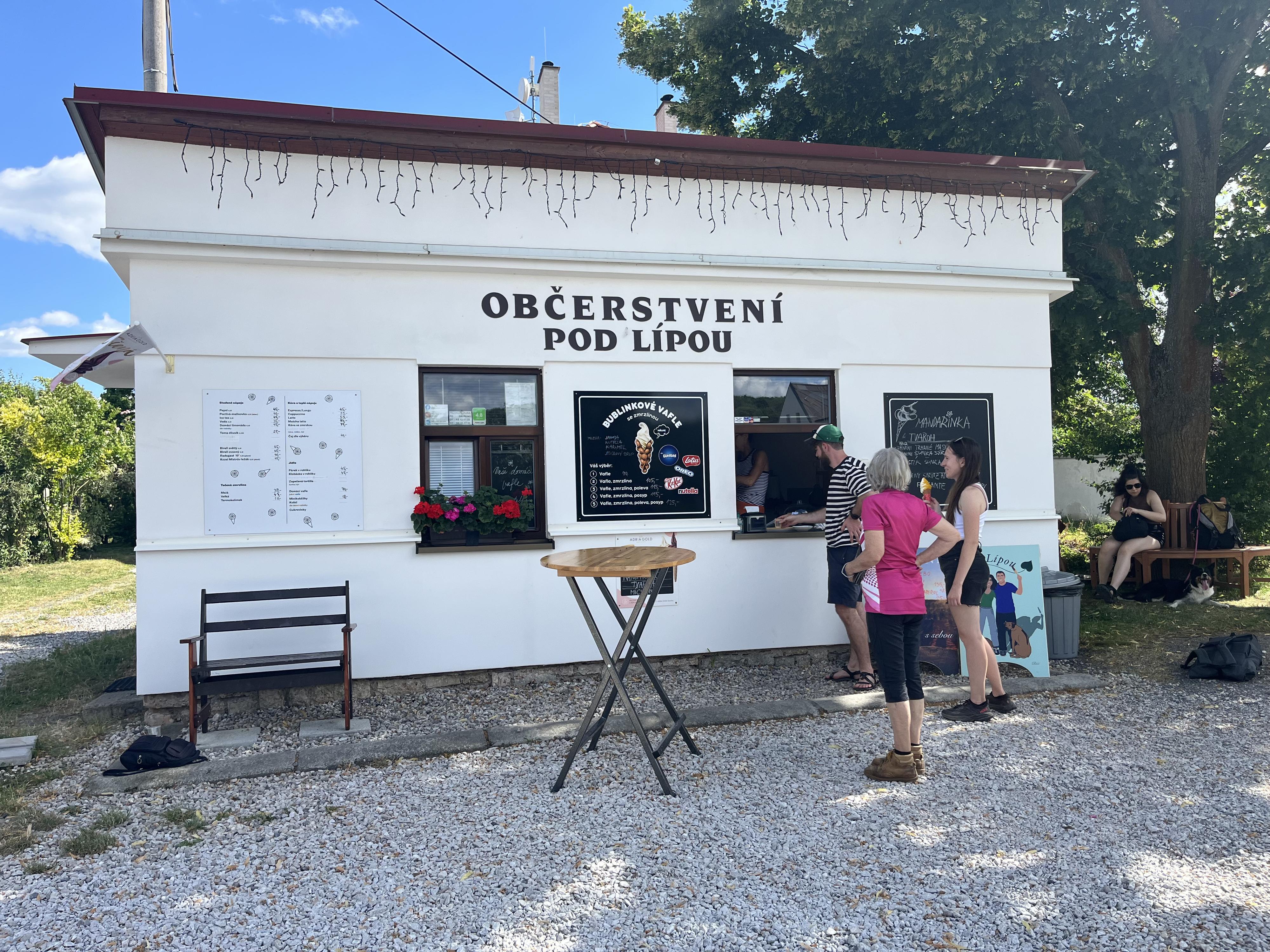 Občerstvení Pod Lípou foto 5
